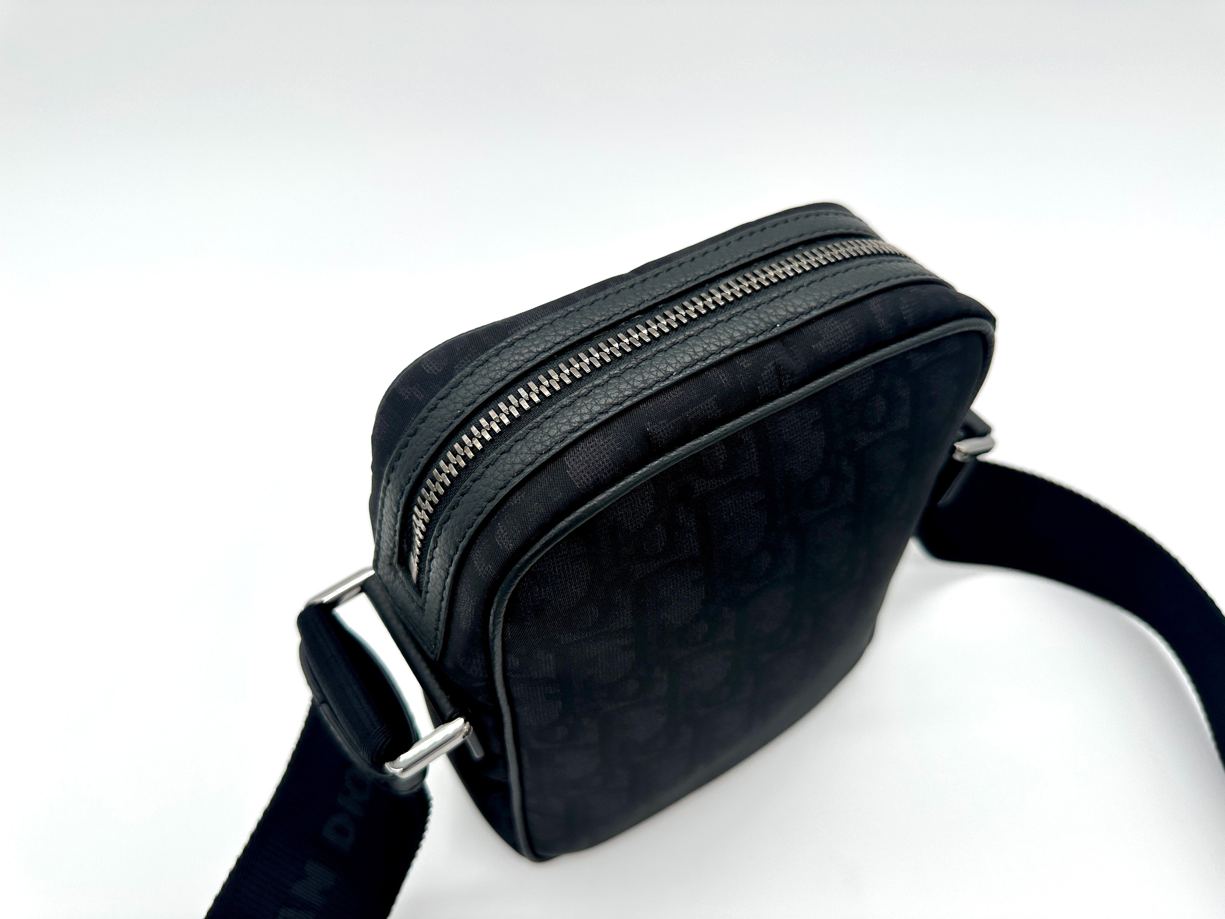 *RARO* Bolso mensajero Dior para hombre