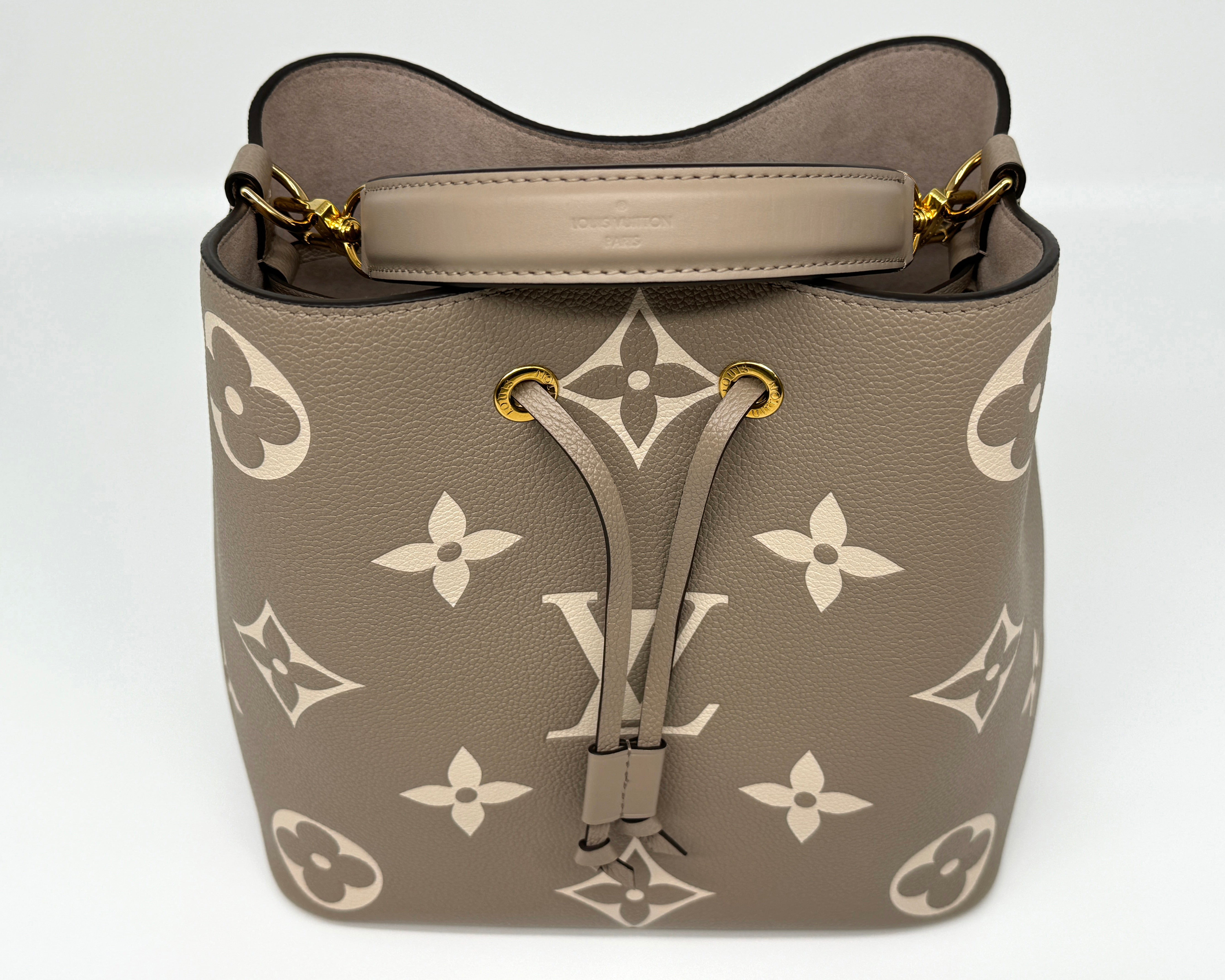 Louis Vuitton NeoNoe MM
