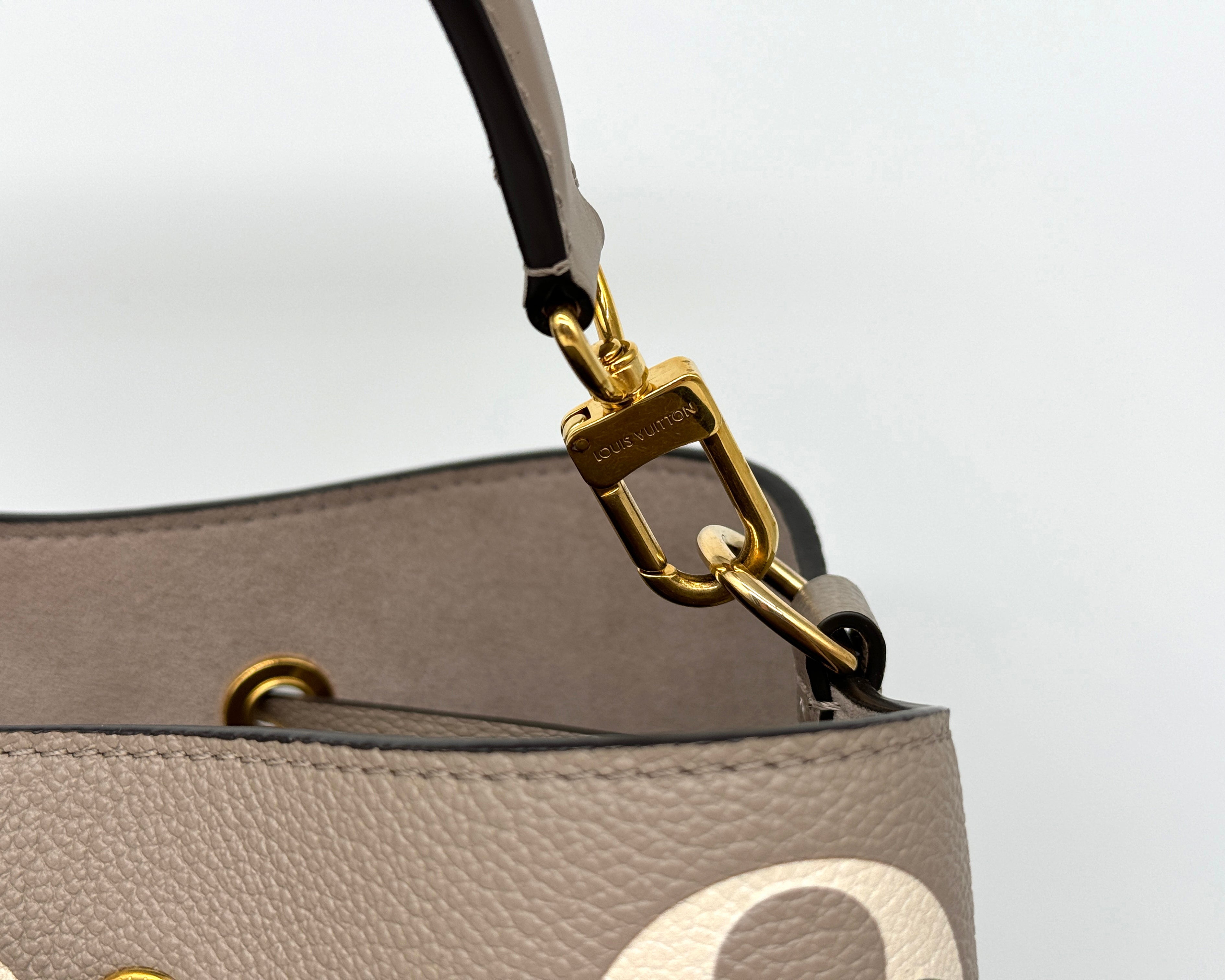 Louis Vuitton NeoNoe MM
