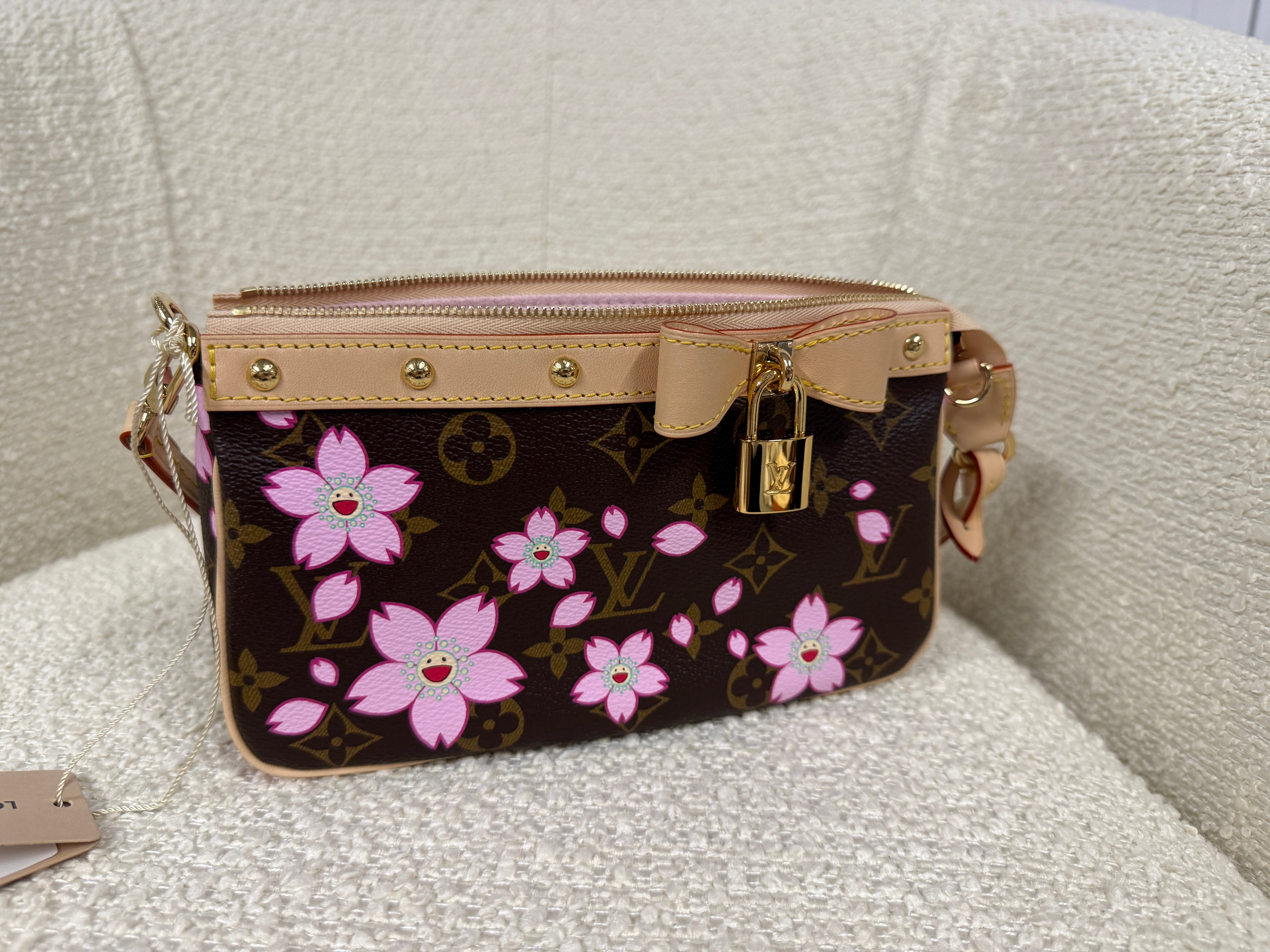 LV x TM Pochette Accessoires (M13666)