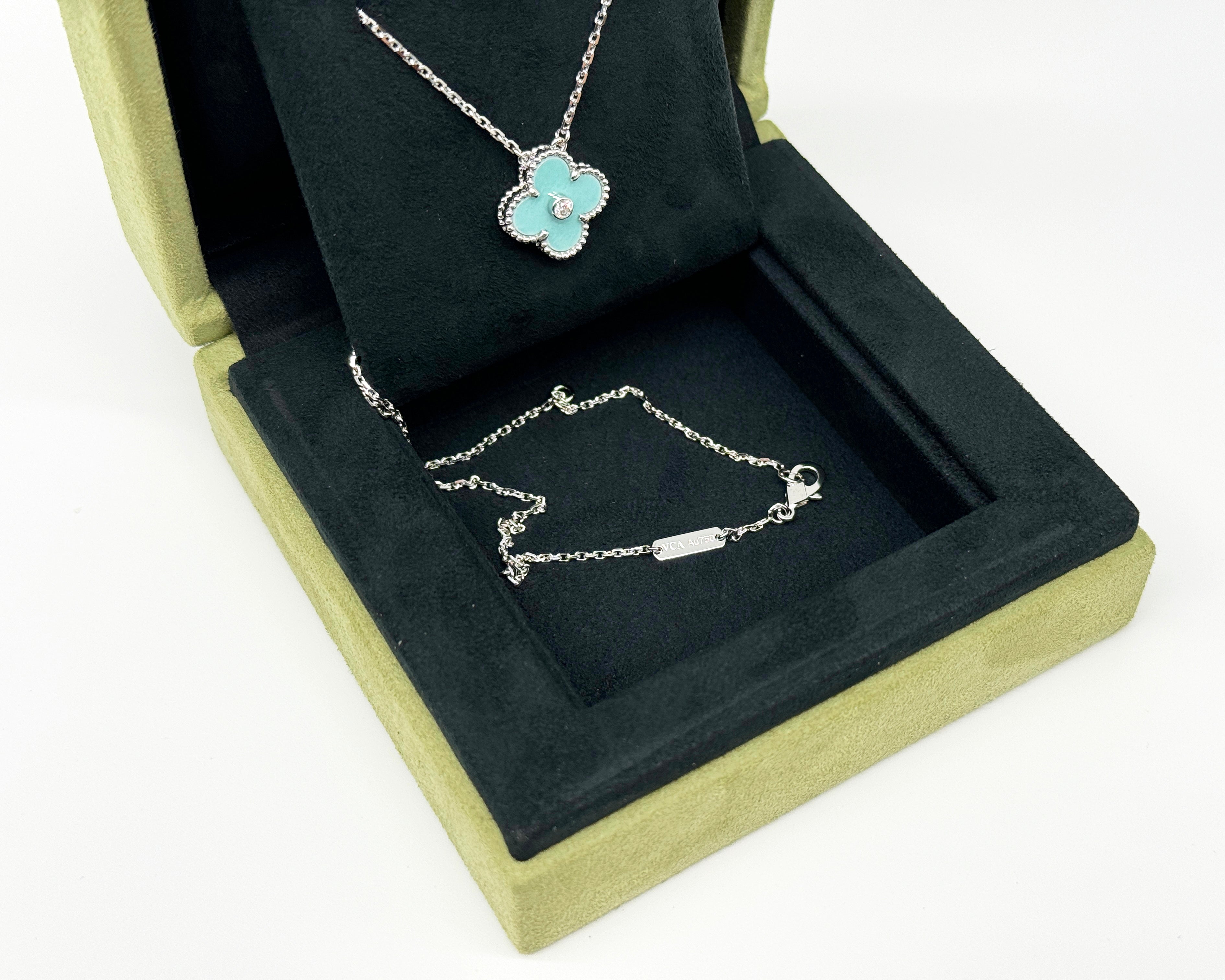 Van Cleef & Arpels Suspension de vacances vintage Alhambra
