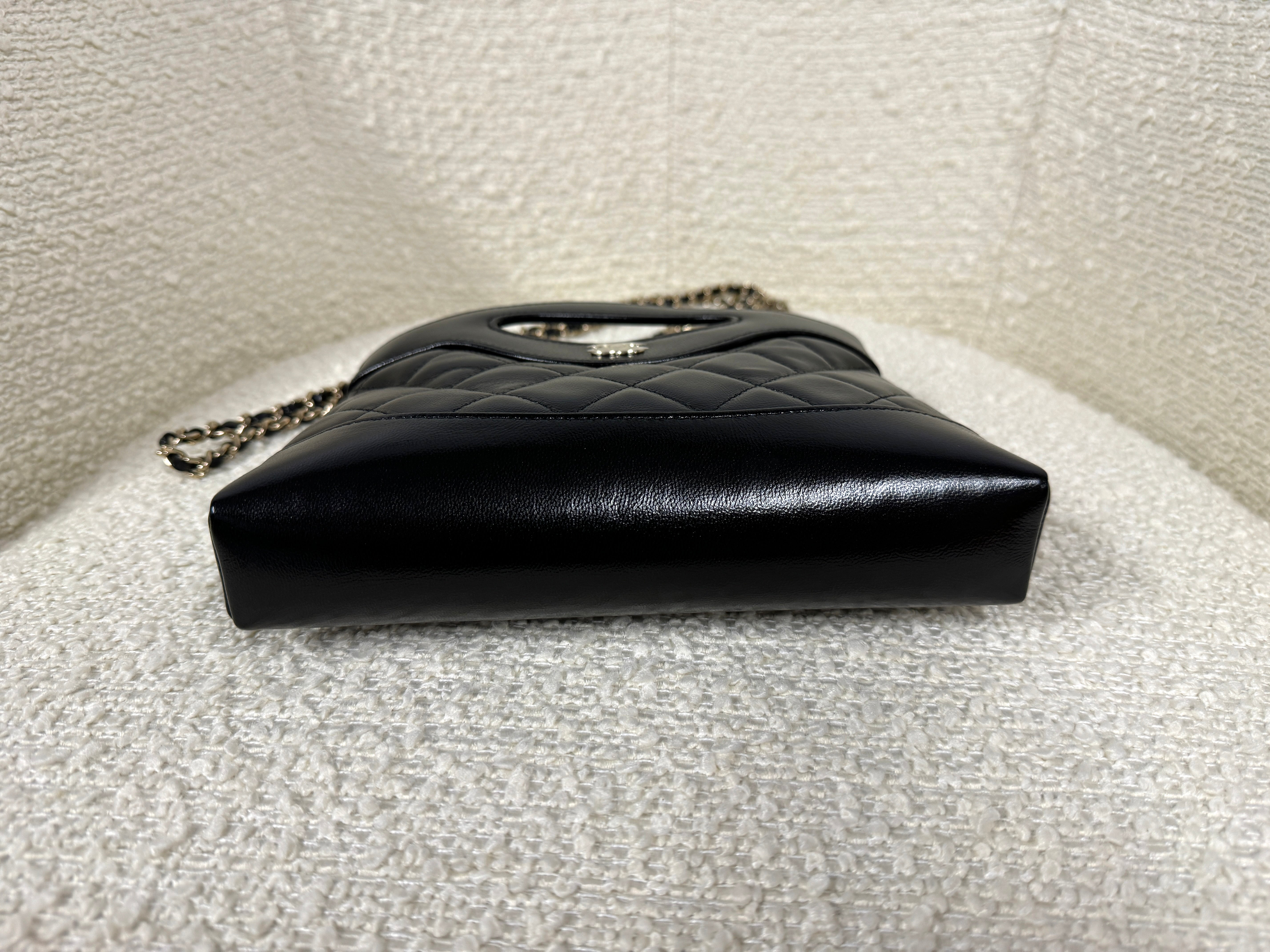 *HOT* Chanel Phone Holders with Chain 31 Nano Bag