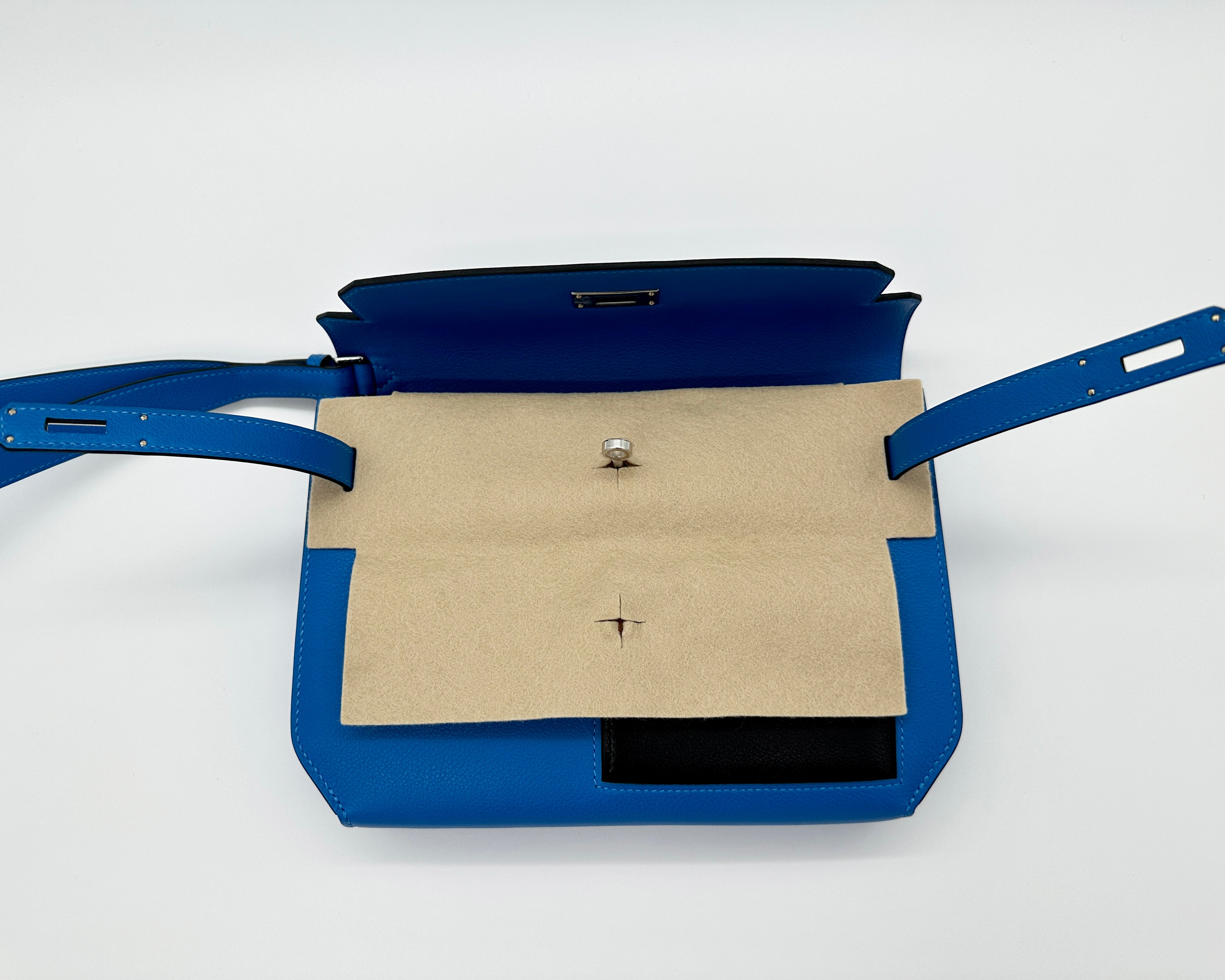 Hermès Kelly Depeches 25