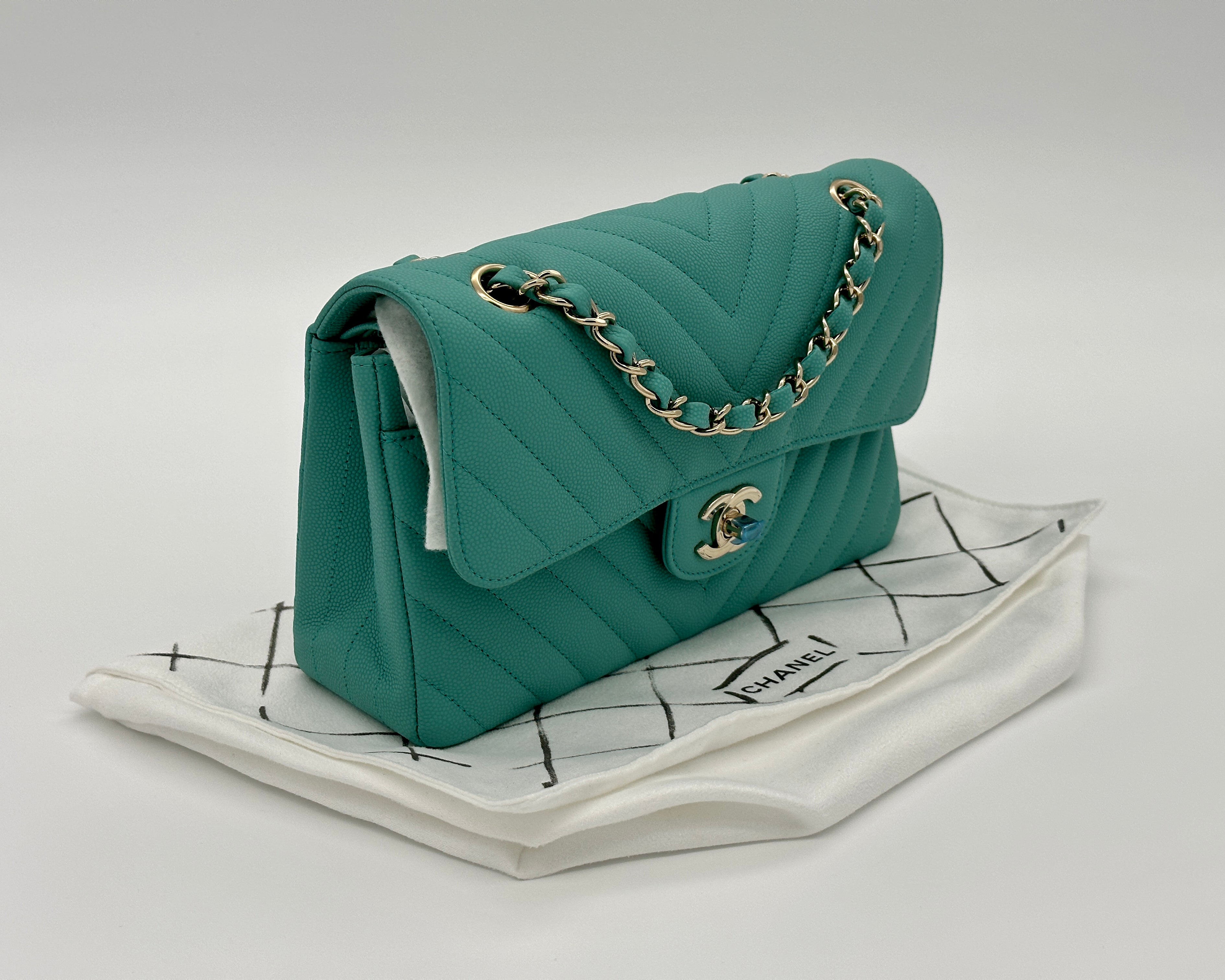 Chanel petit sac à main à rabat classique