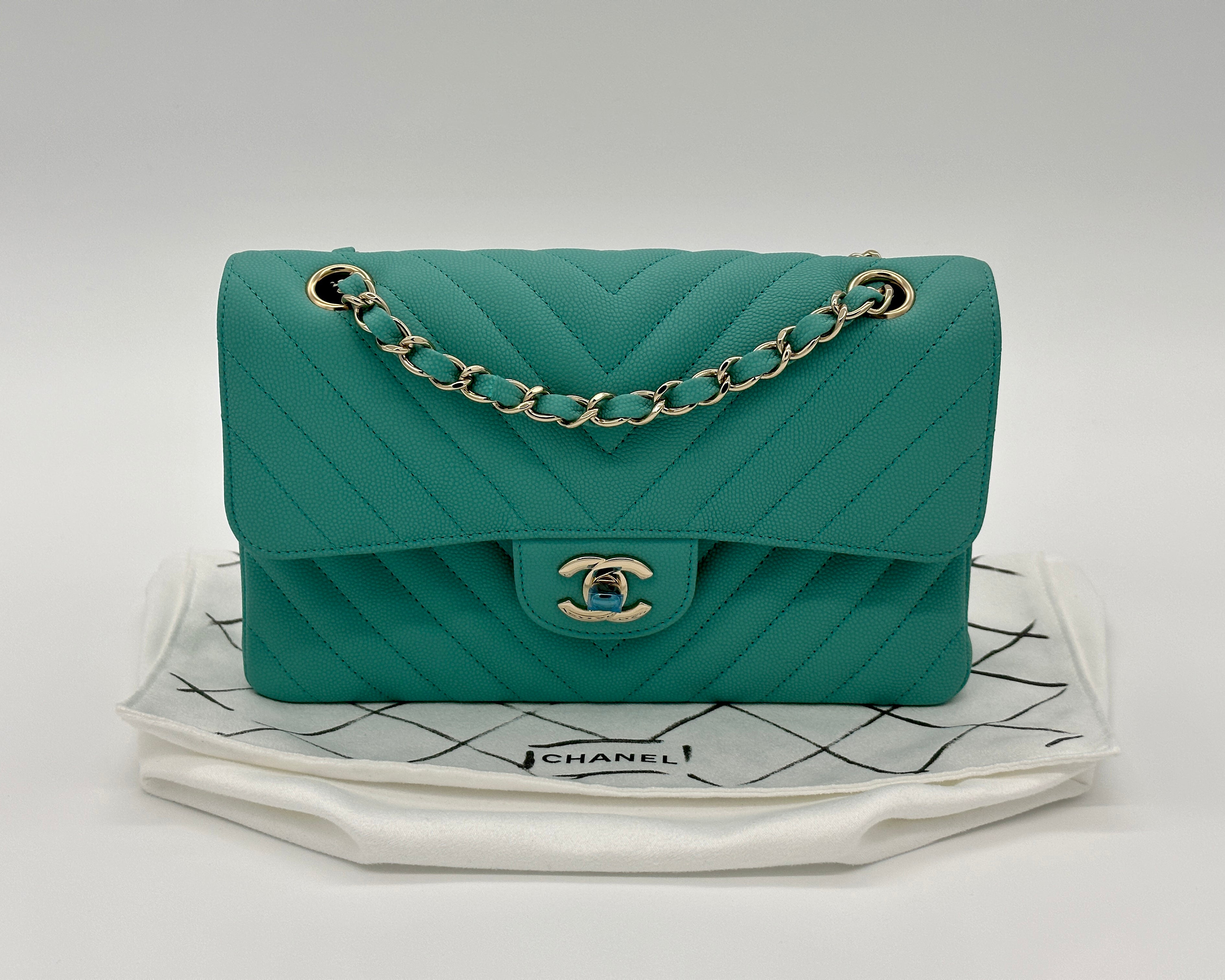 Chanel petit sac à main à rabat classique