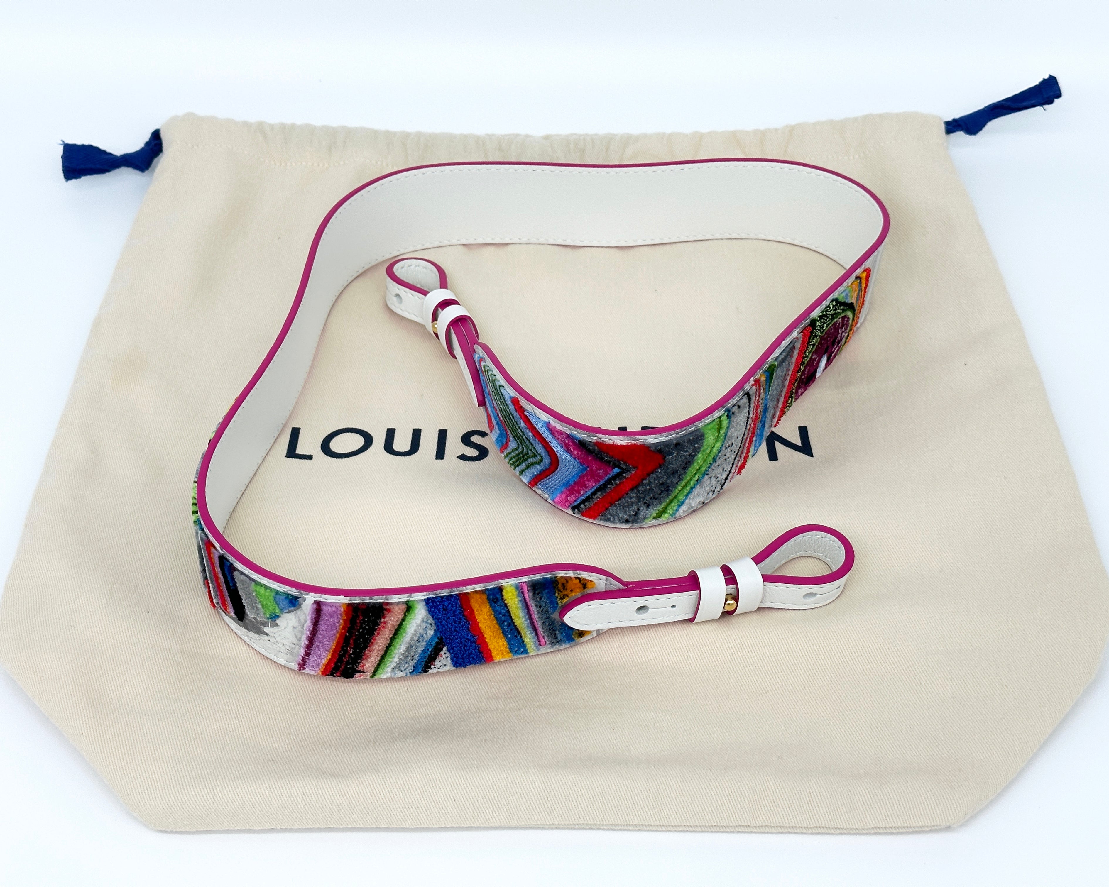 *RARE* Louis Vuitton Arty Capucines BB
