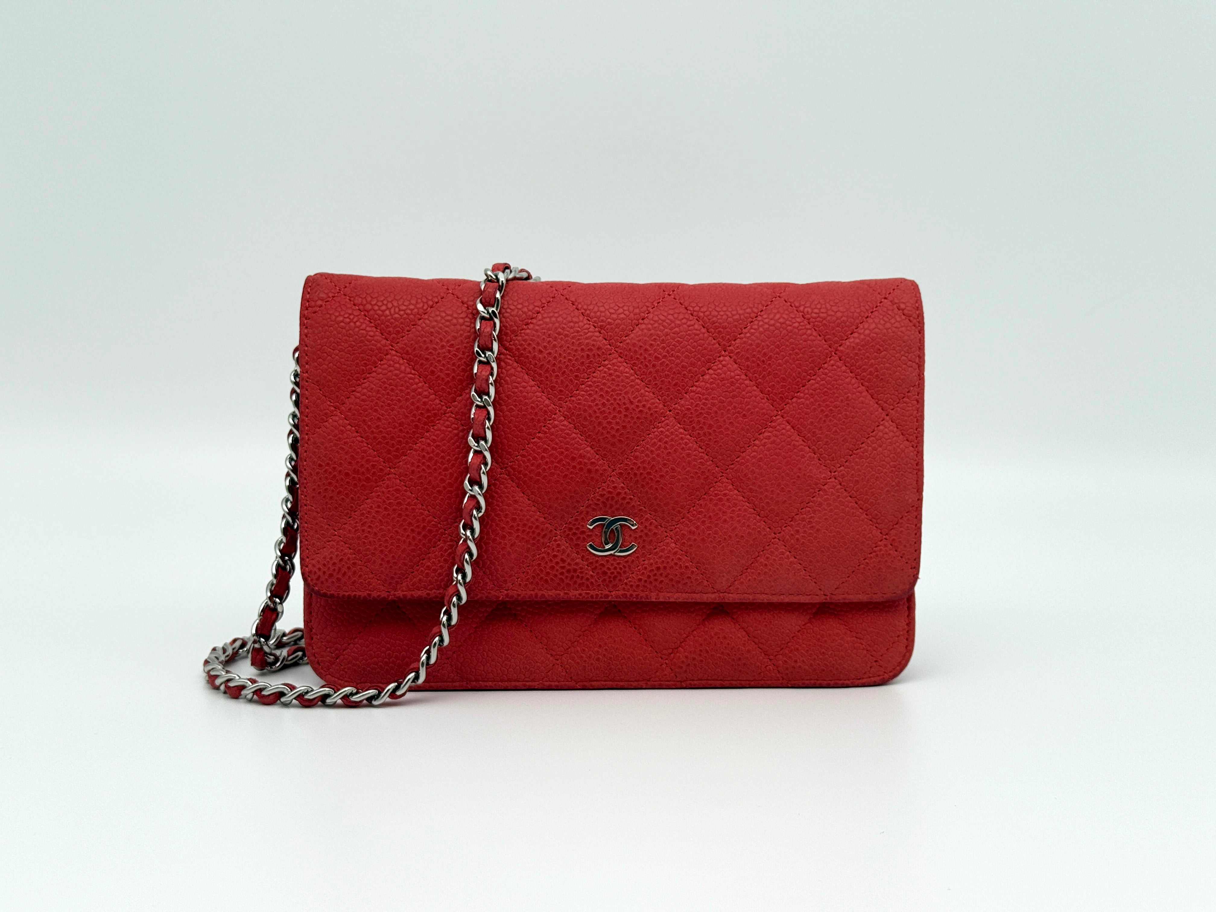 Chanel Classic Wallet on Chain