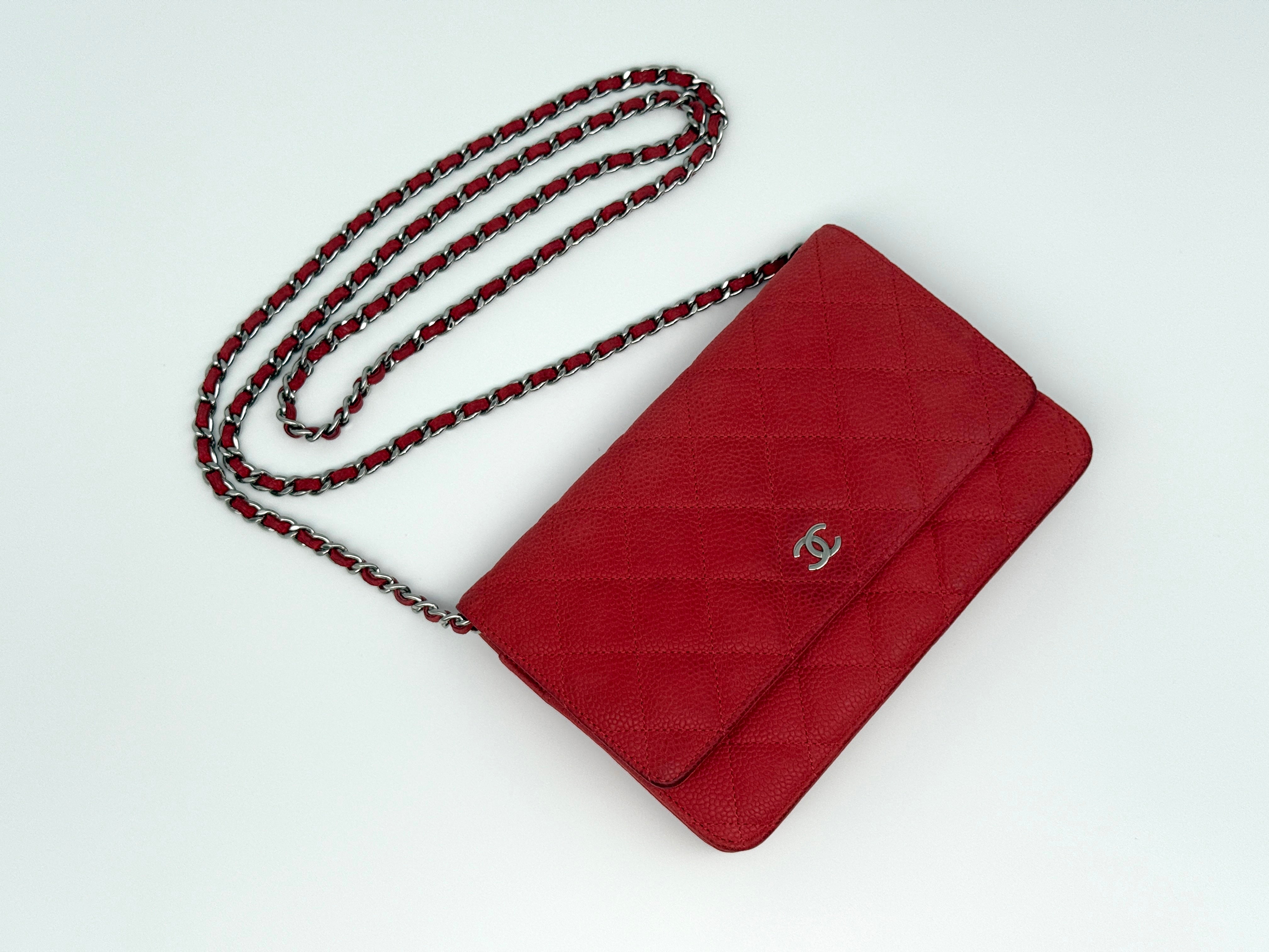 Chanel Classic Wallet on Chain