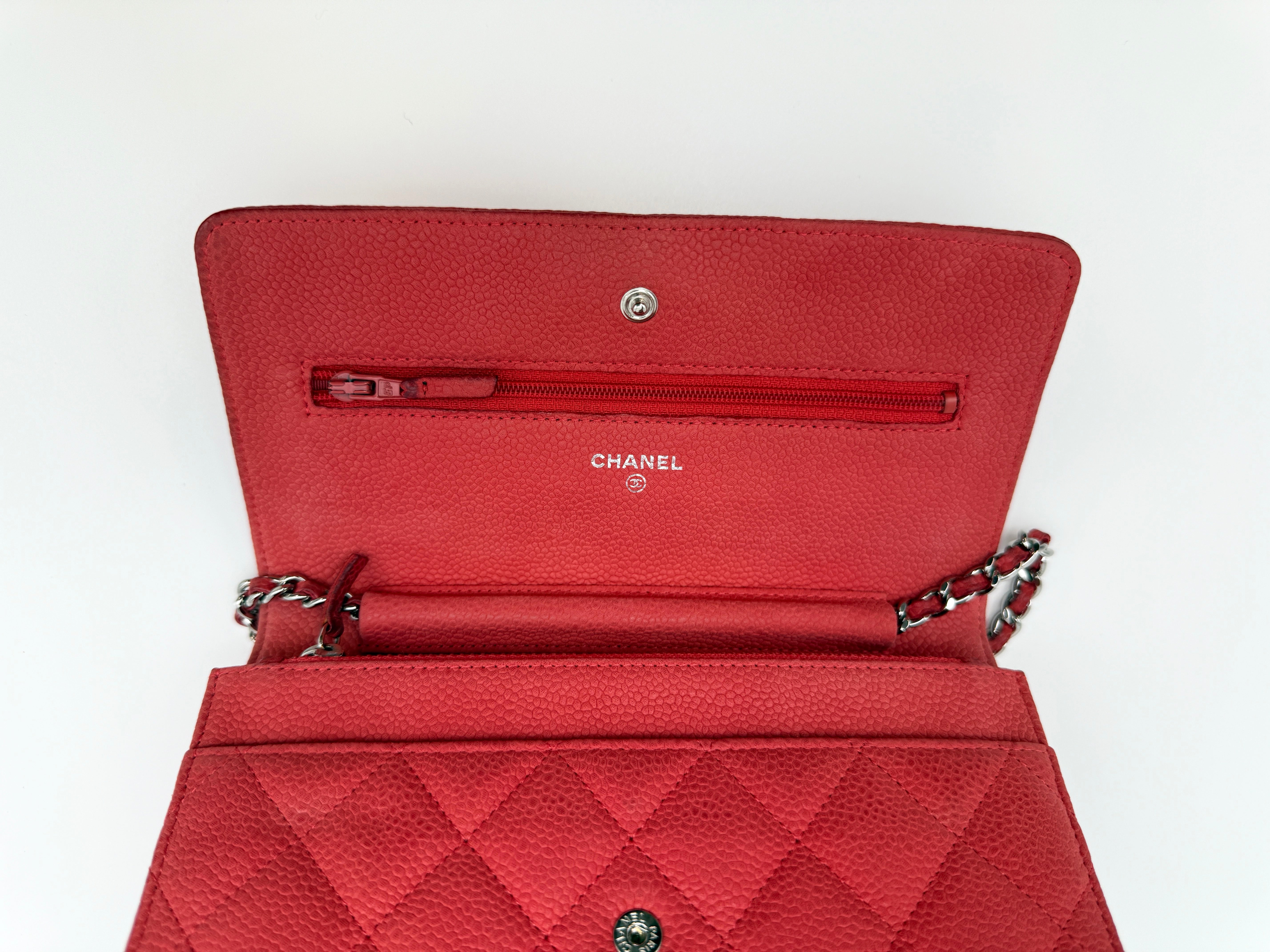 Chanel Classic Wallet on Chain