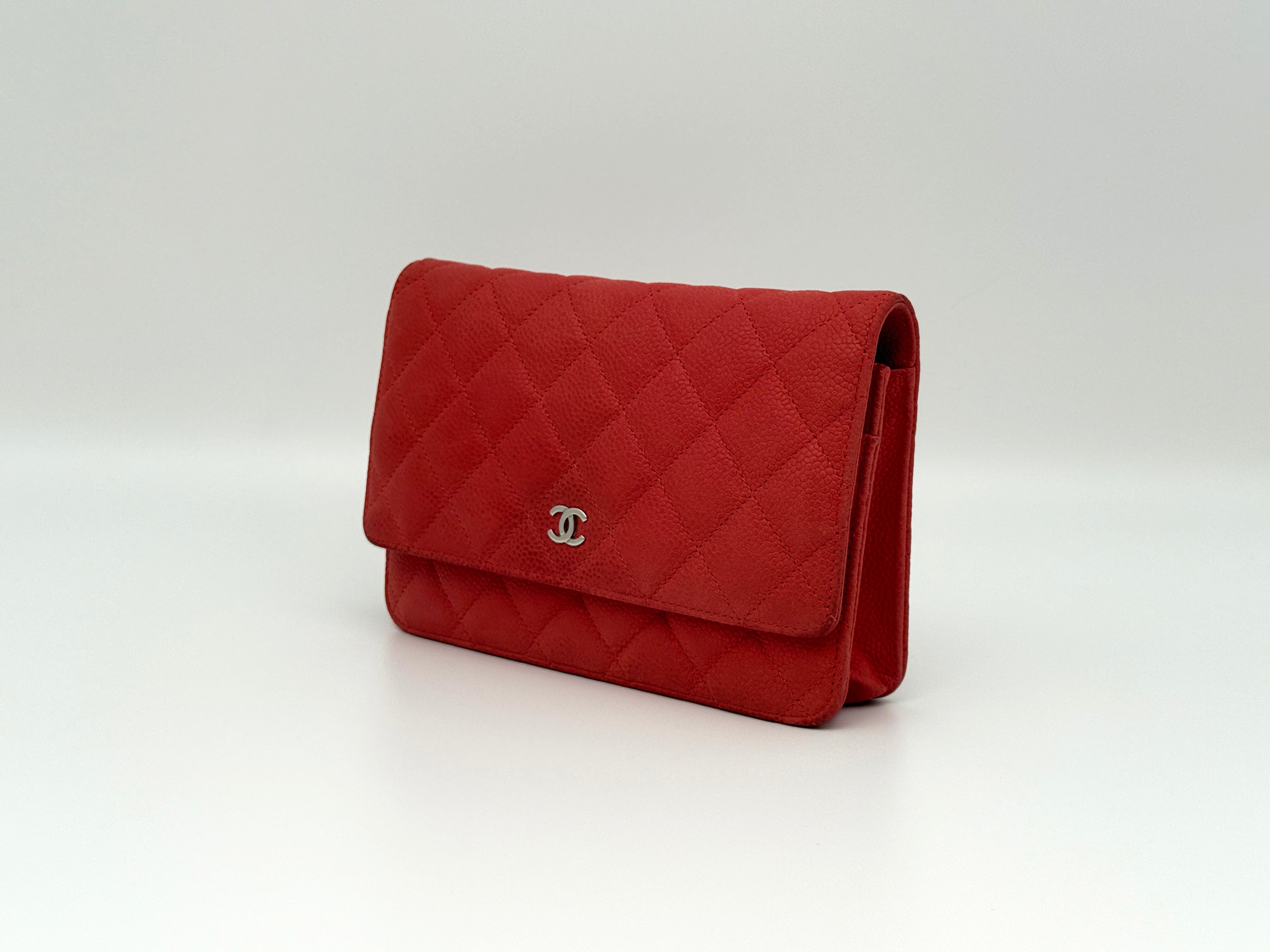 Chanel Classic Wallet on Chain