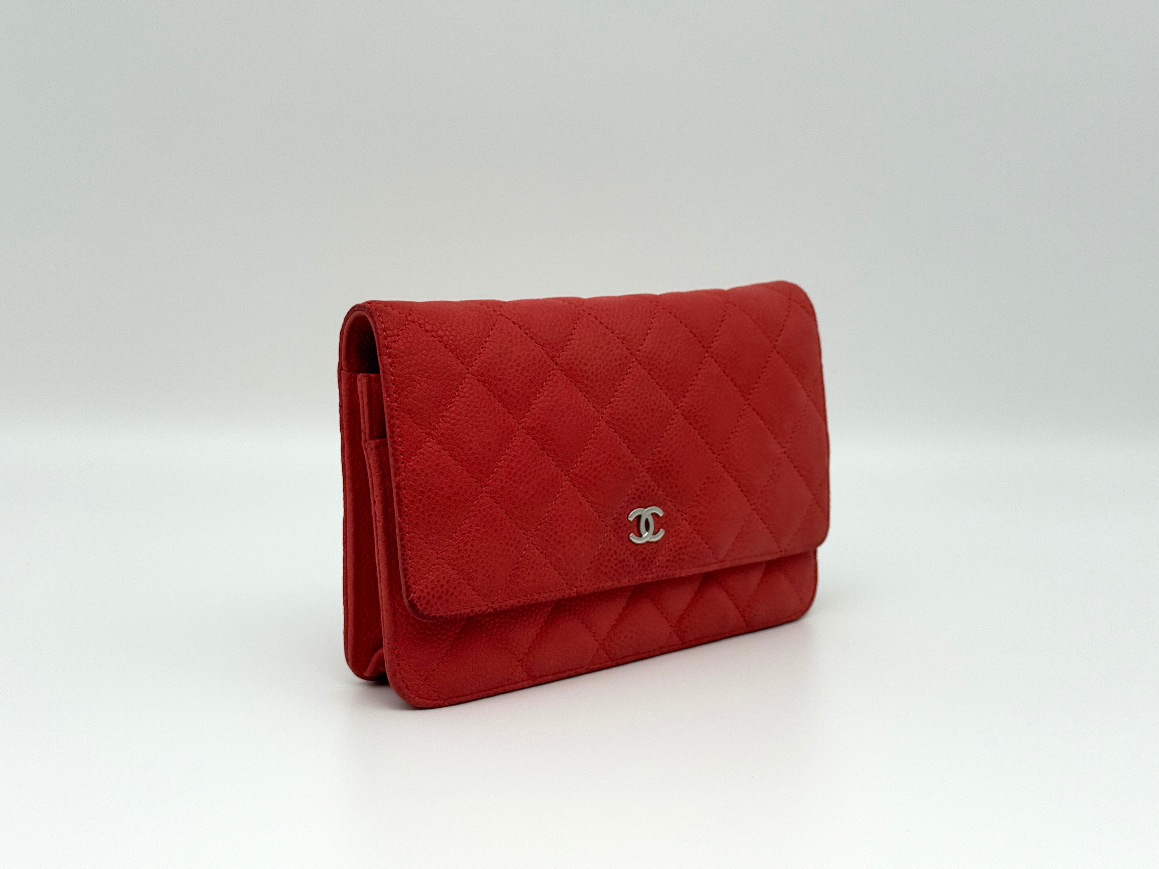 Chanel Classic Wallet on Chain