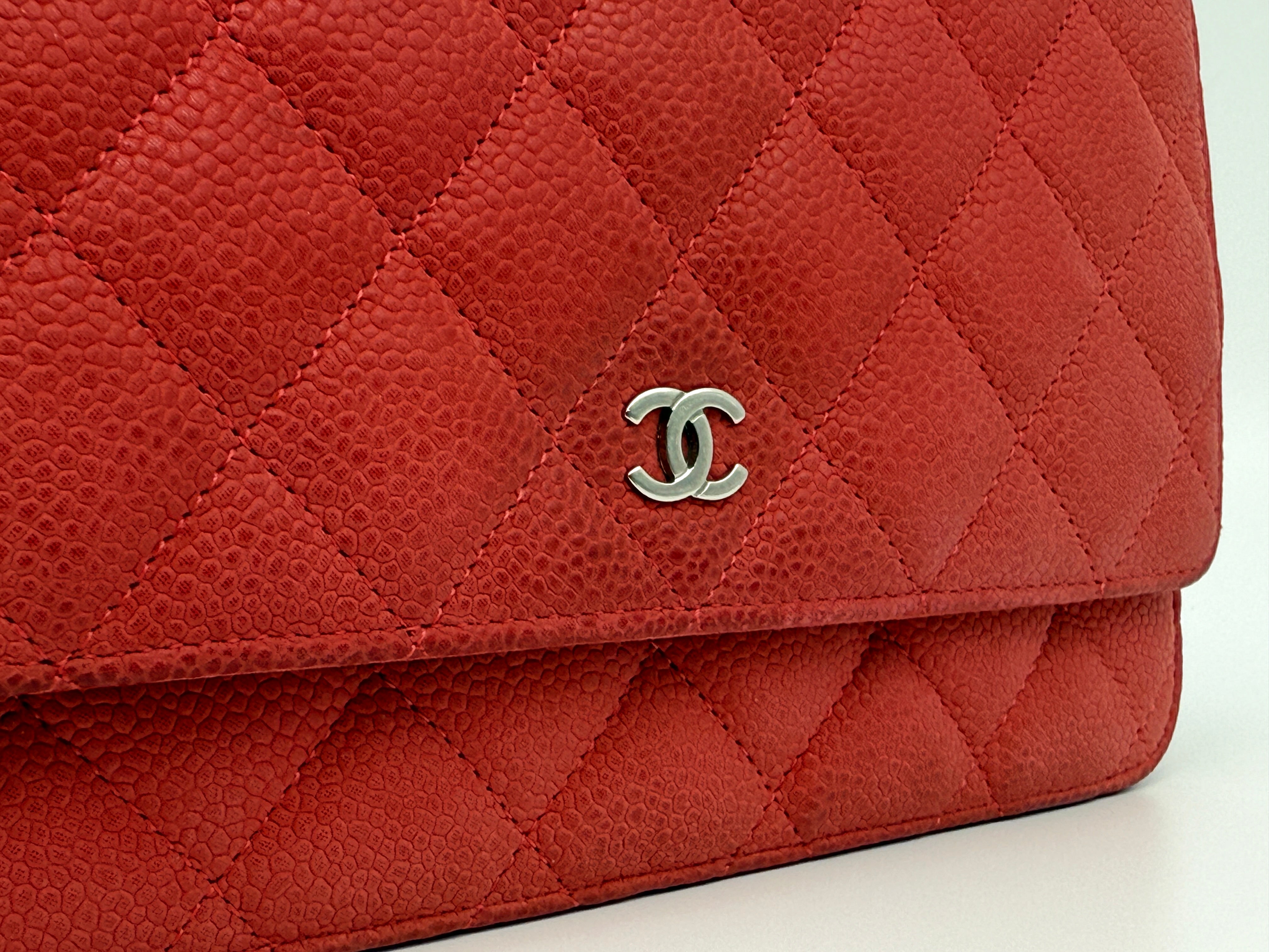Chanel Classic Wallet on Chain