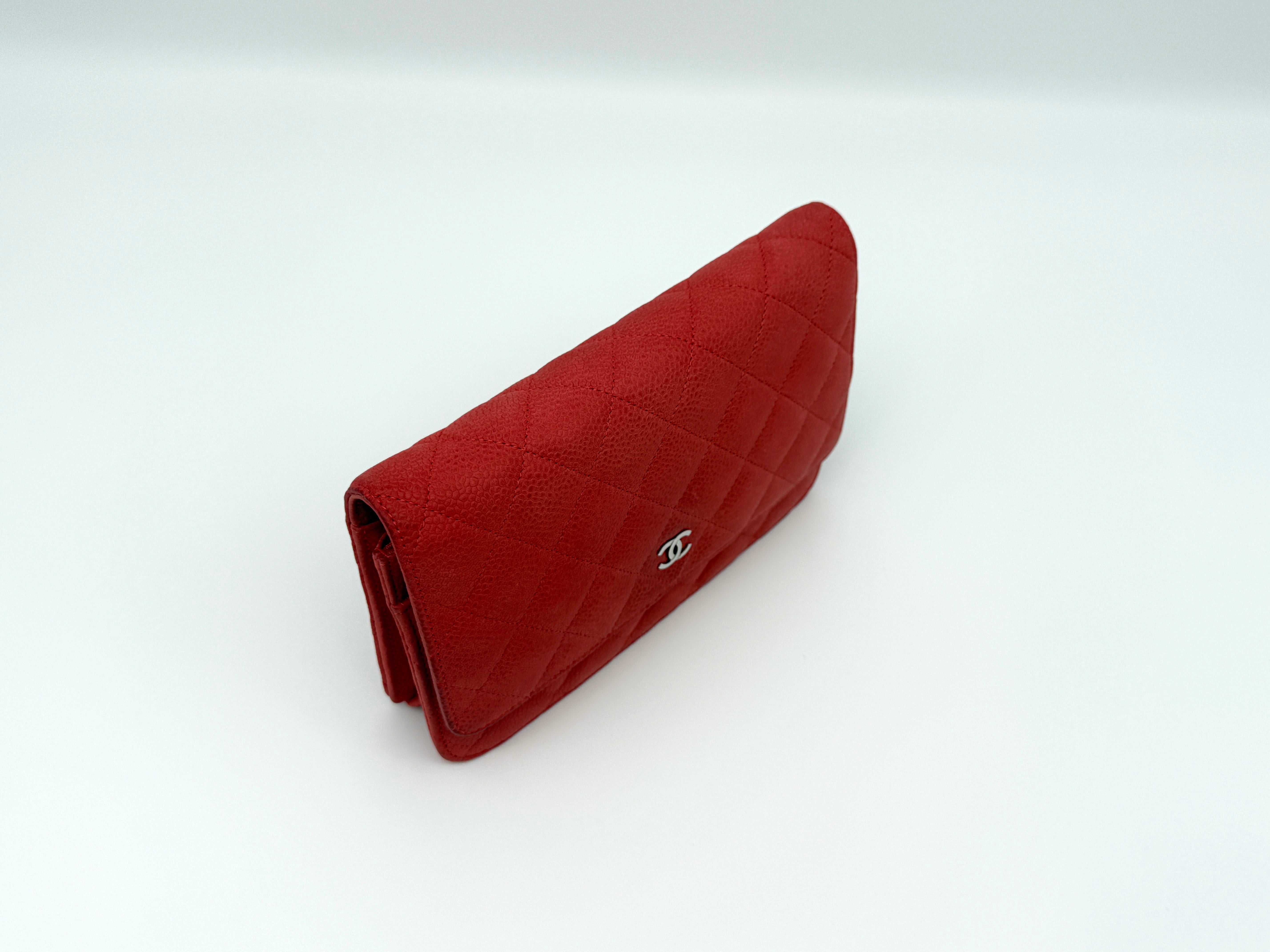 Chanel Classic Wallet on Chain