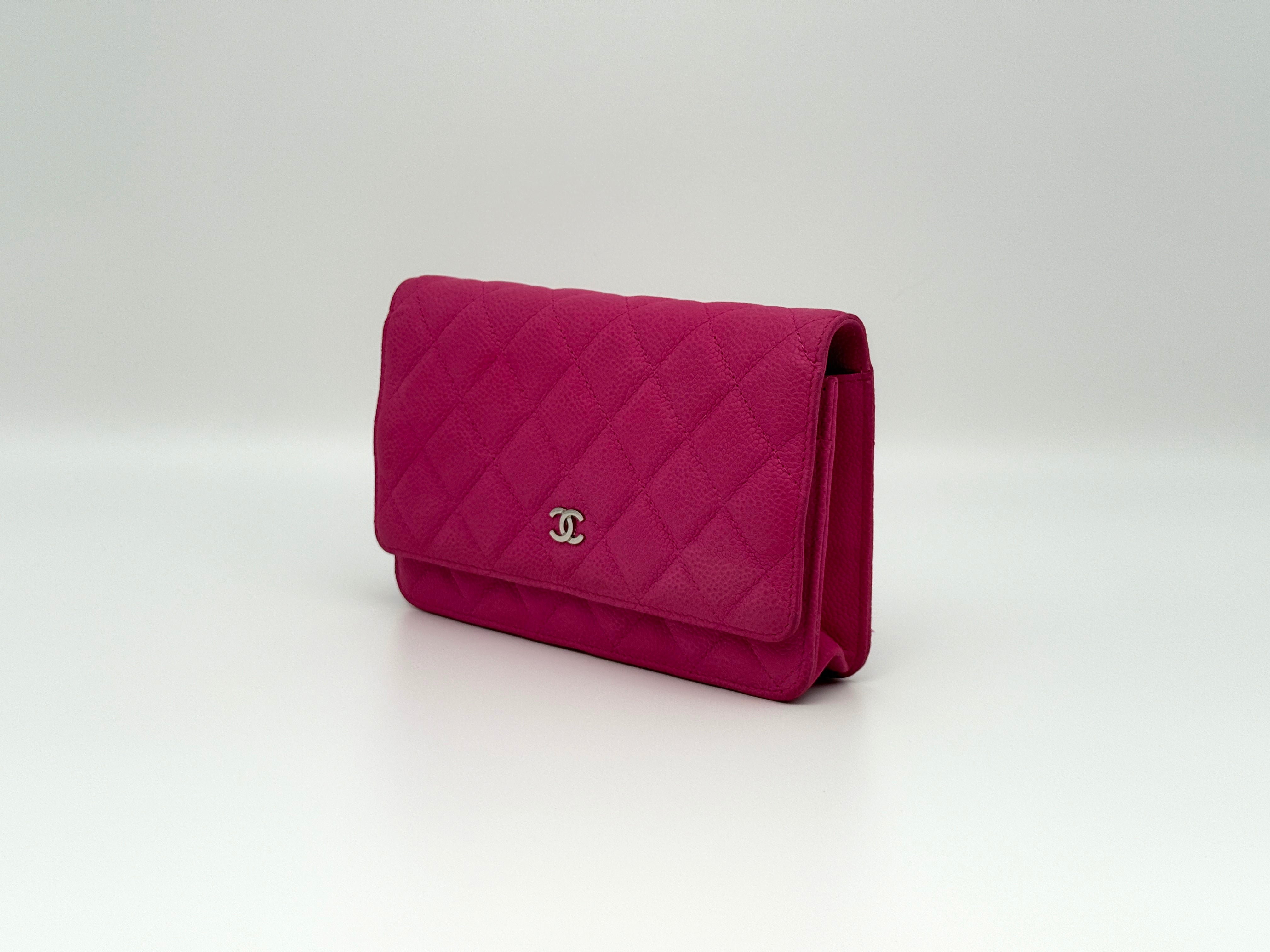 Chanel Classic Wallet on Chain