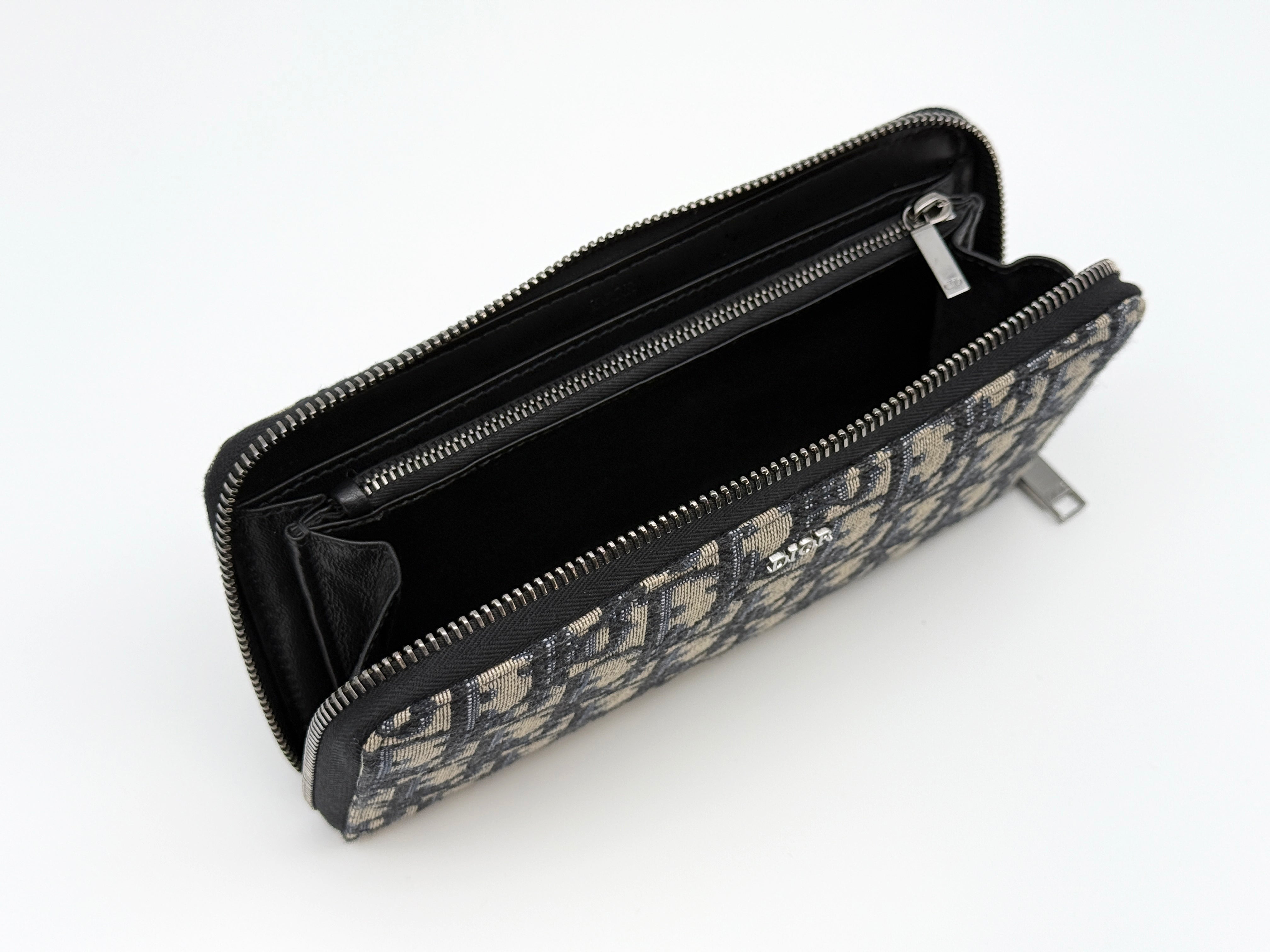 Dior Men's Zipped Long Wallet