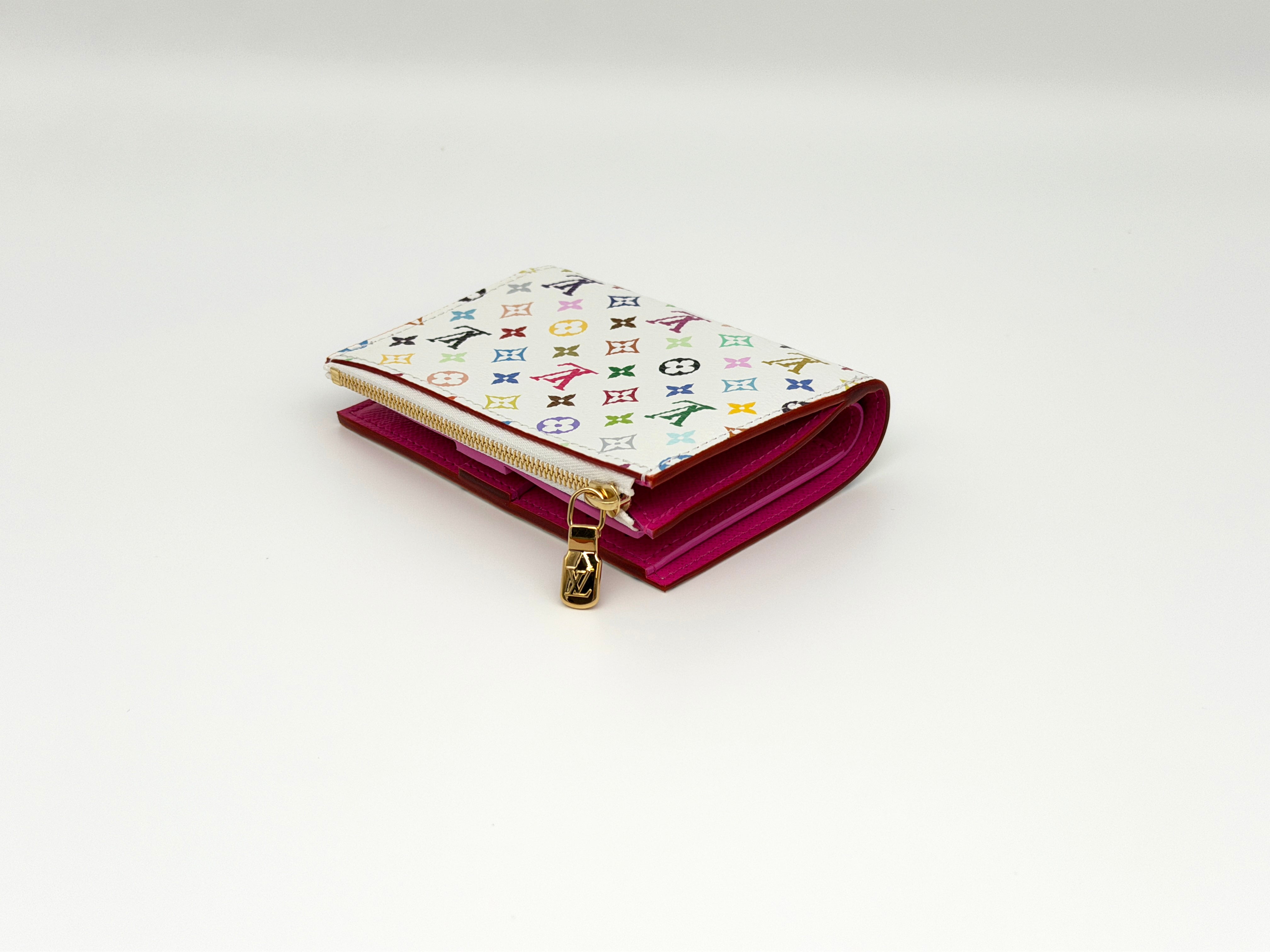 Louis Vuitton Lisa Wallet