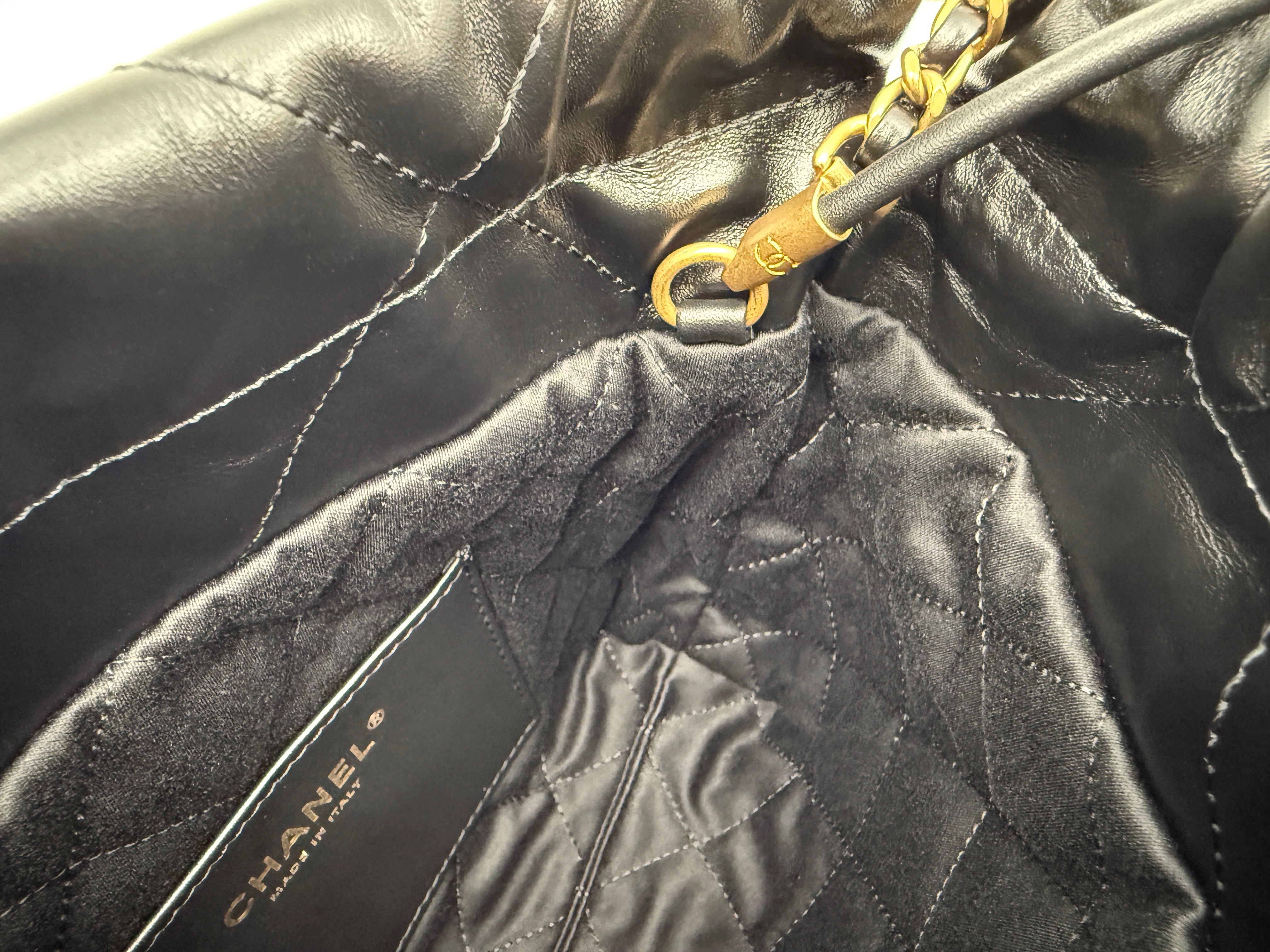 Chanel 22 Mini Handbag