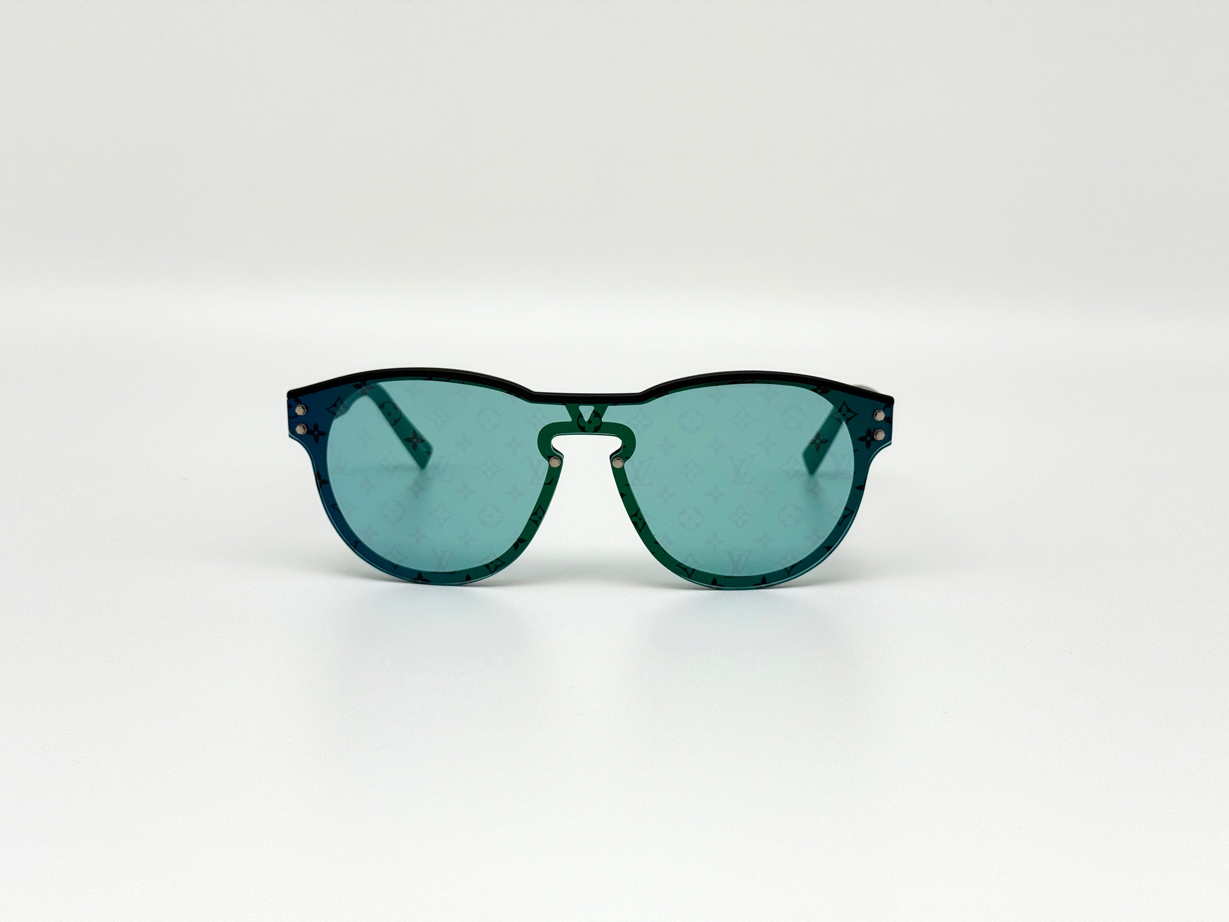 Louis Vuitton Waimea Round Sunglasses