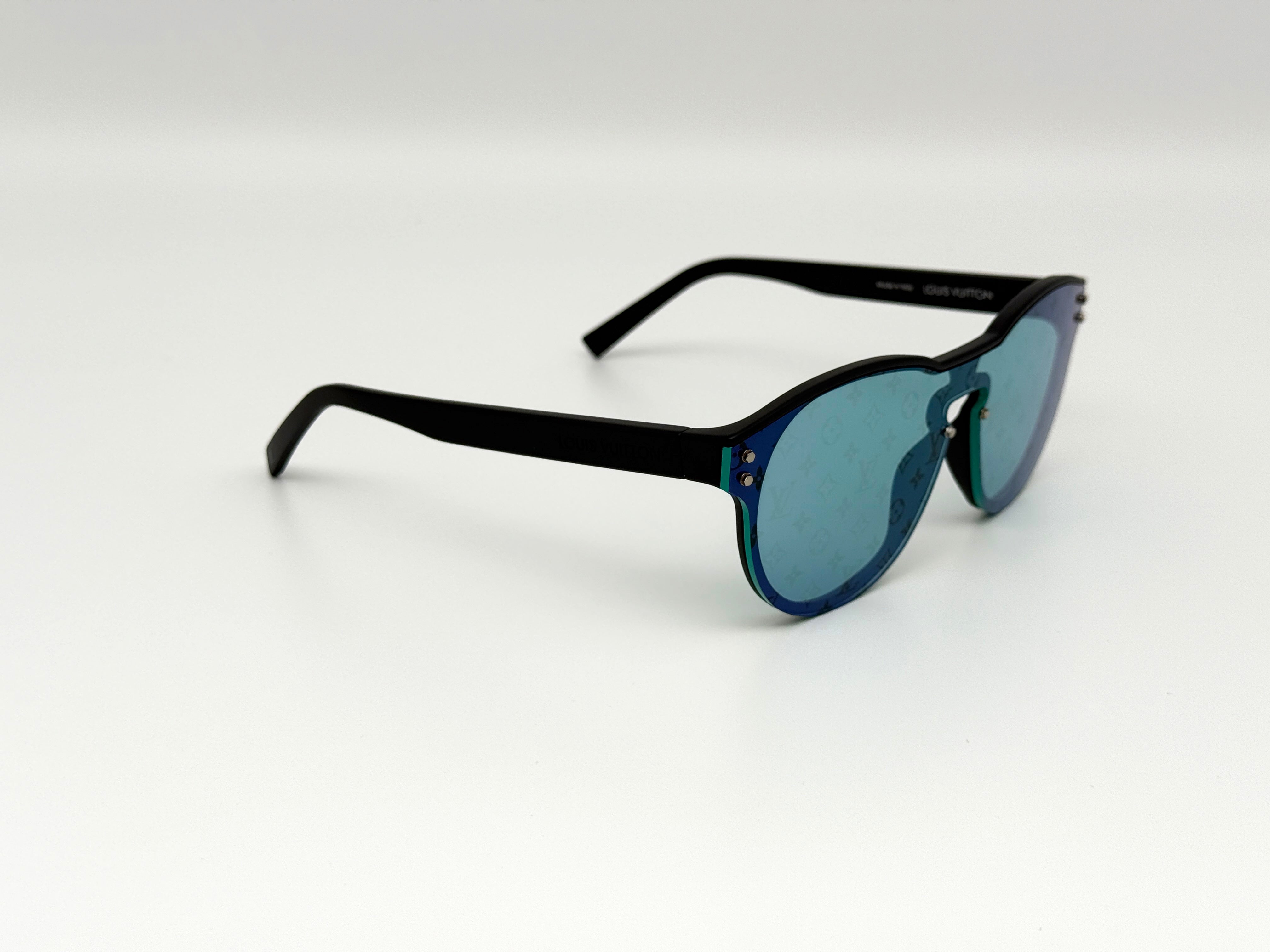 Louis Vuitton Waimea Round Sunglasses