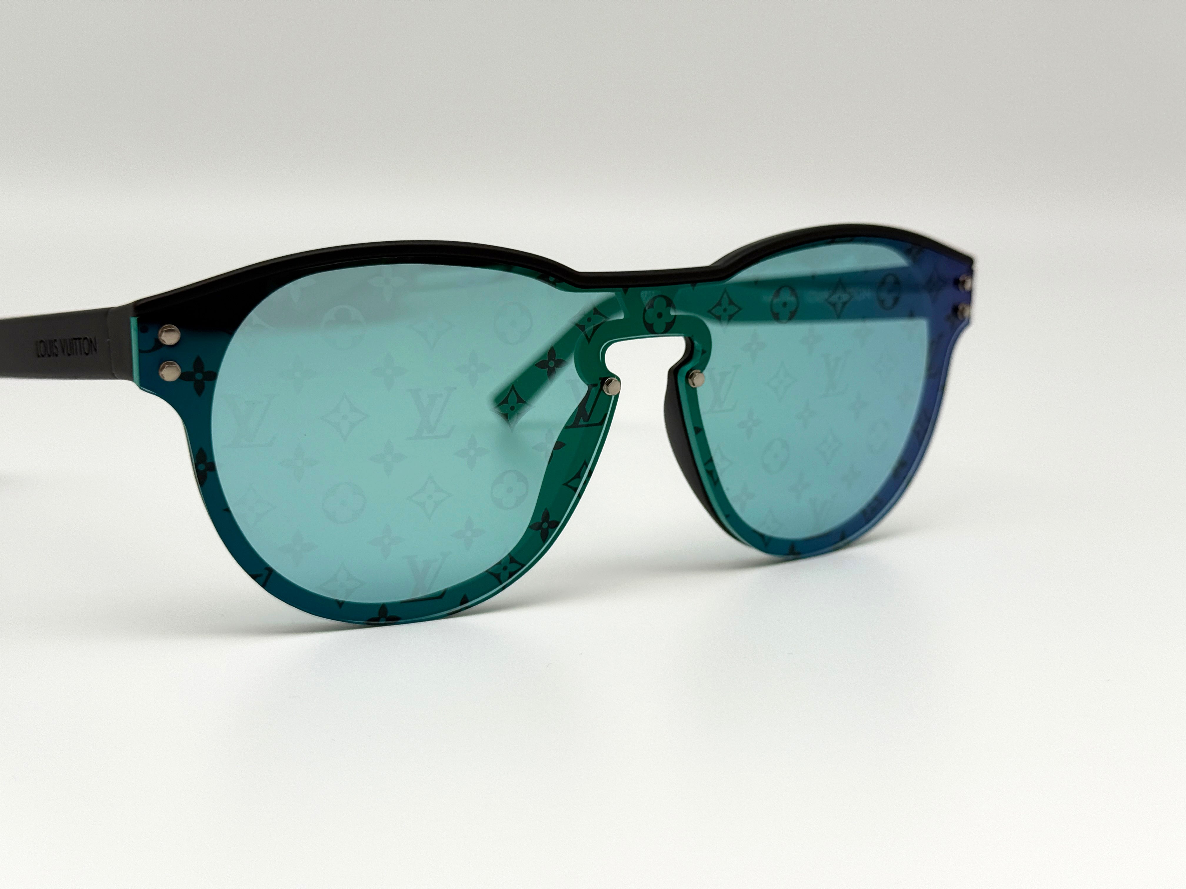 Louis Vuitton Waimea Round Sunglasses