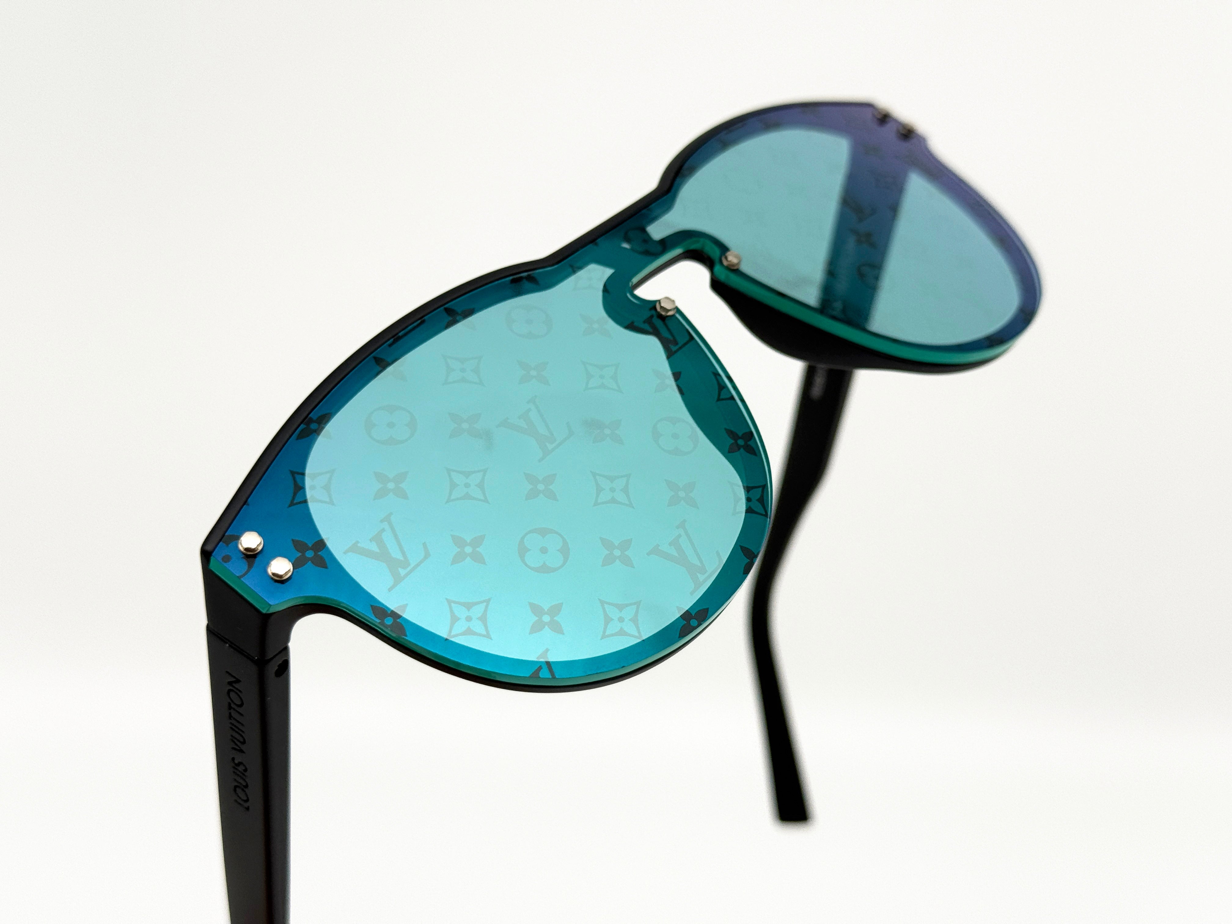 Louis Vuitton Waimea Round Sunglasses