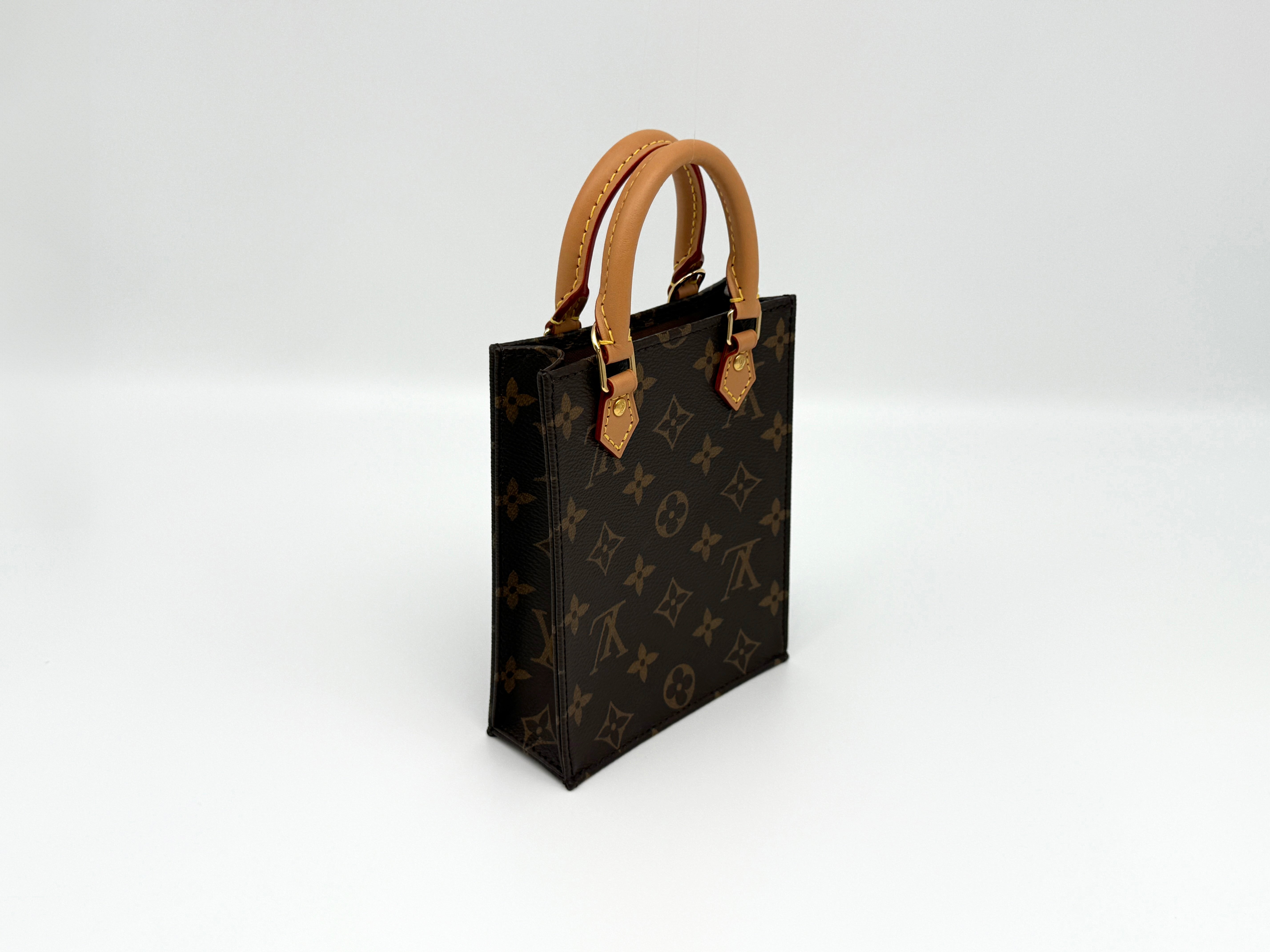 Louis Vuitton Petit Sac Plat