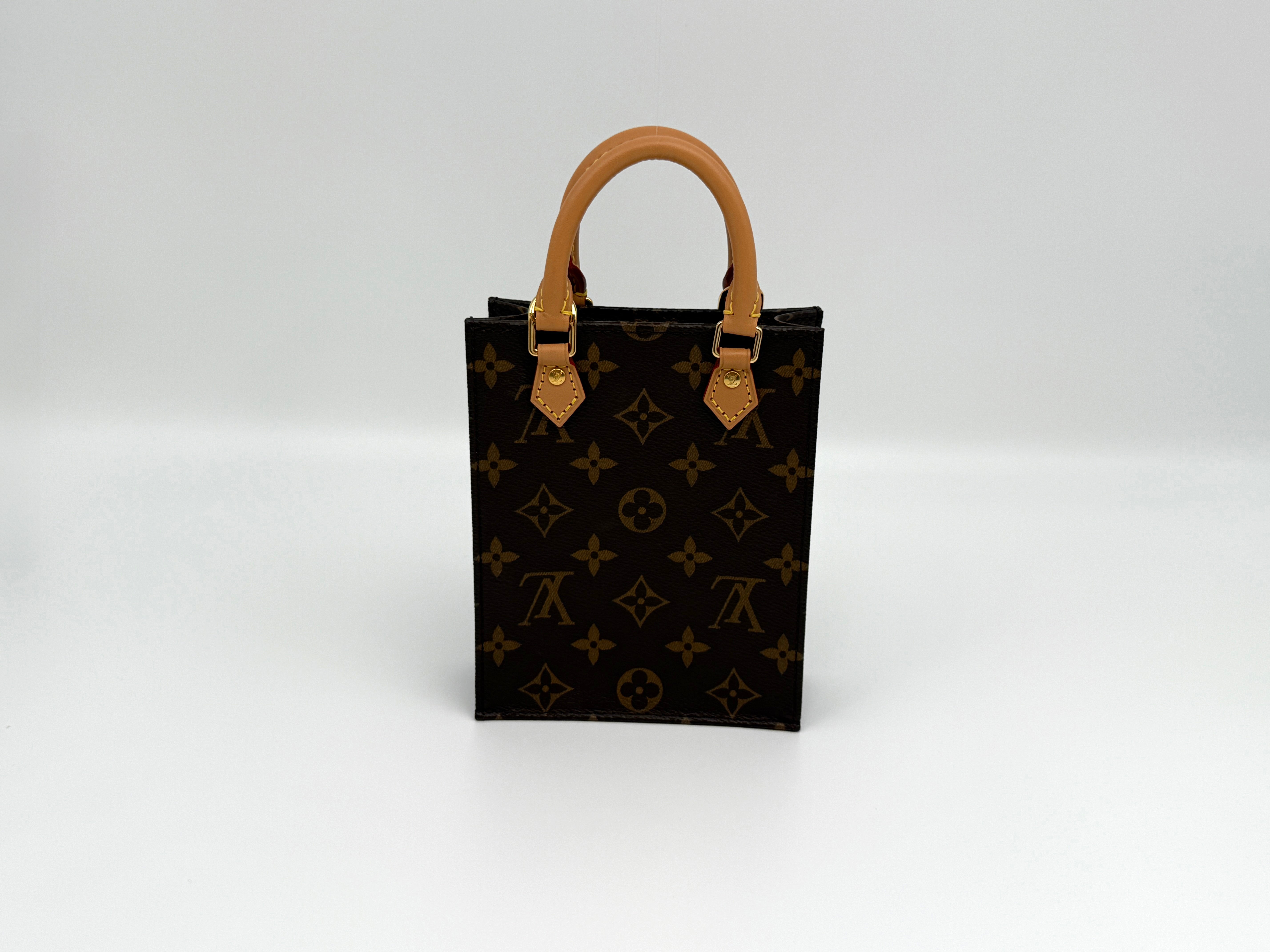 Louis Vuitton Petit Sac Plat