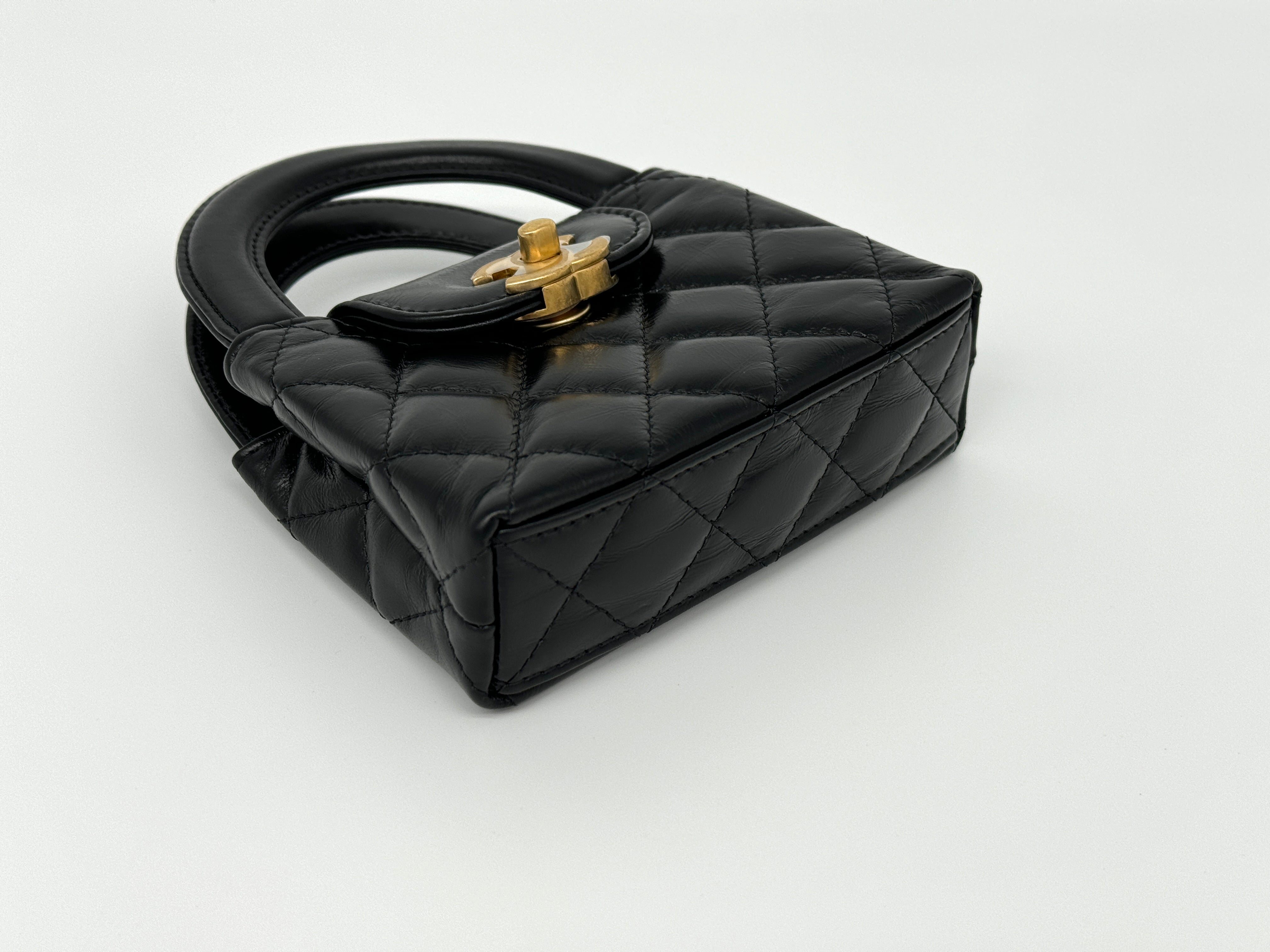 *CHAUD* Chanel Mini Shopper Nano Kelly