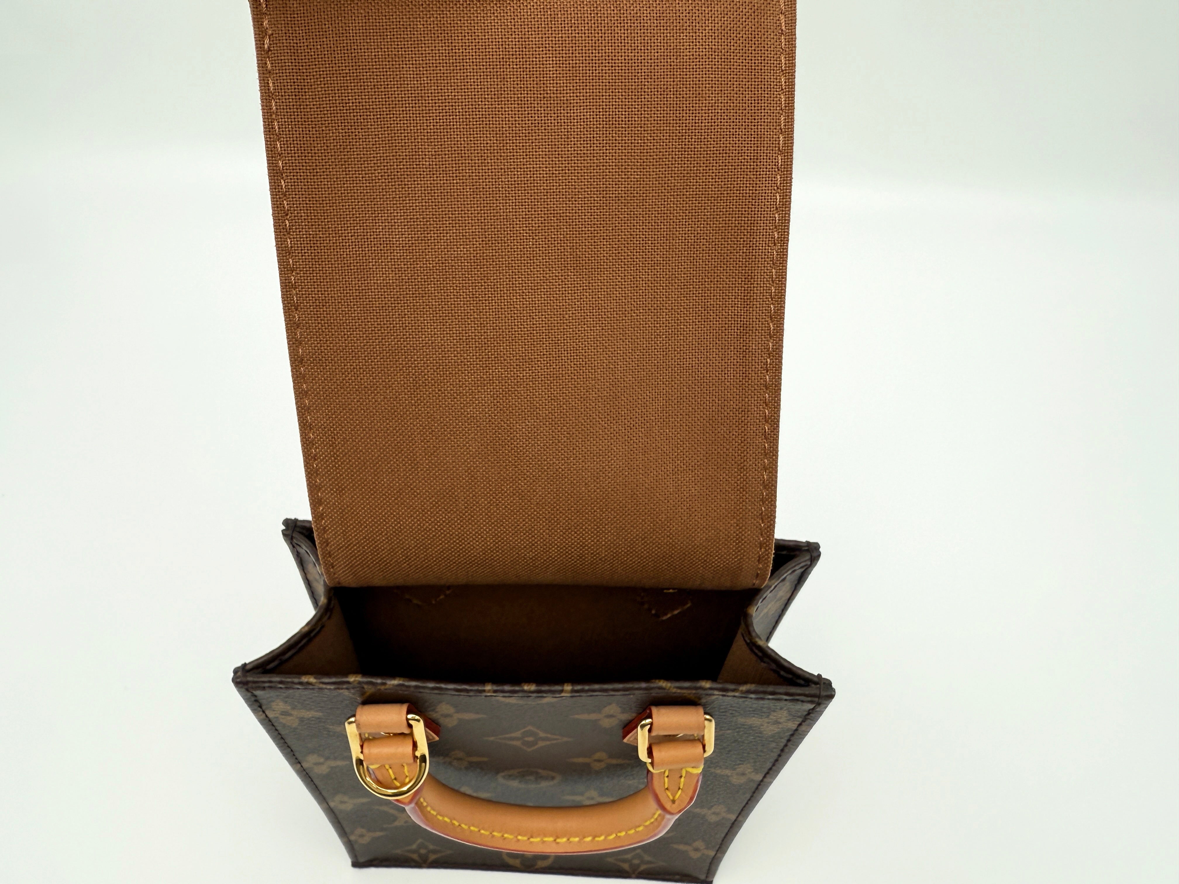 Louis Vuitton Petit Sac Plat