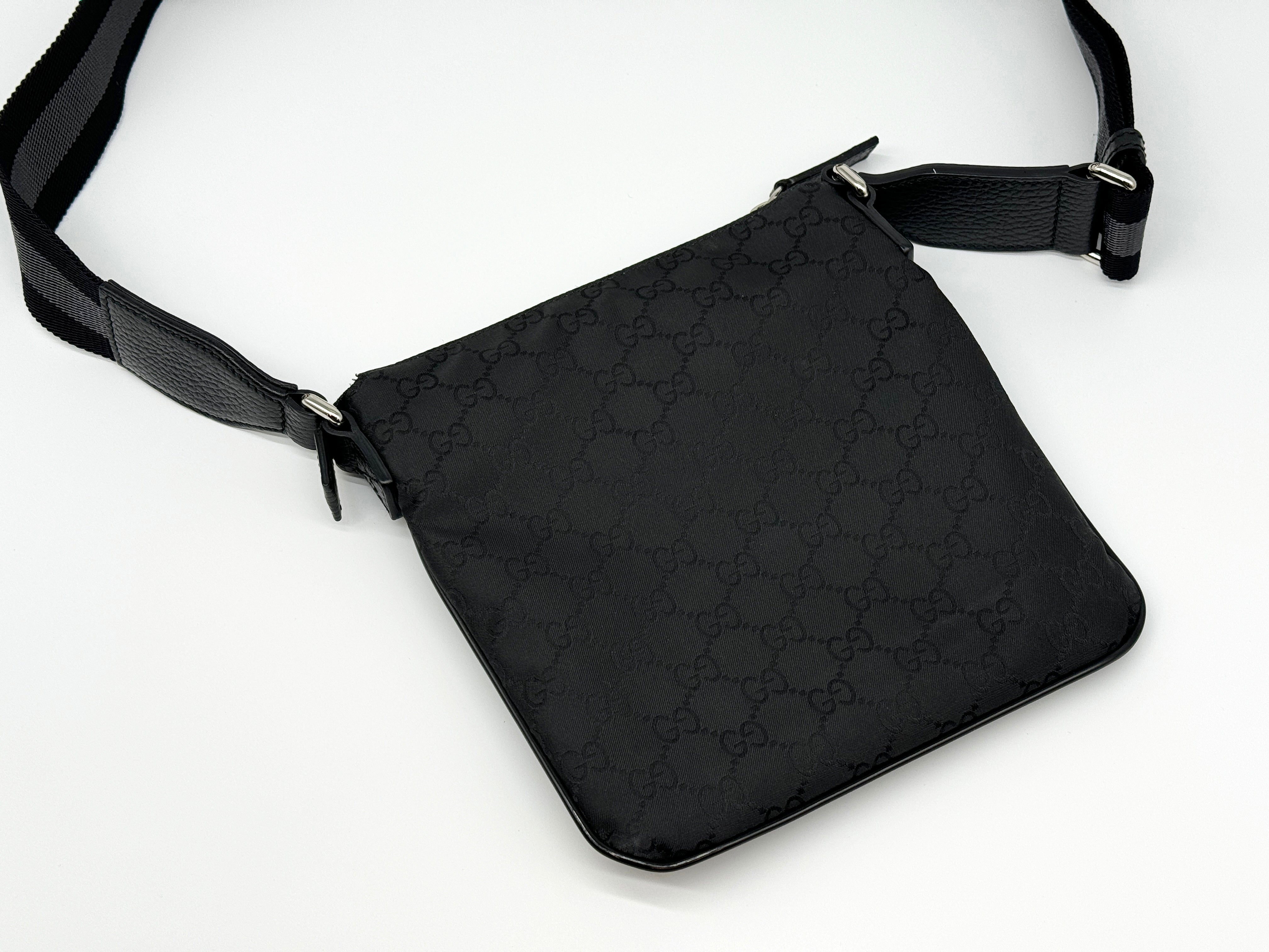 Gucci Men's Small Messenger Bag