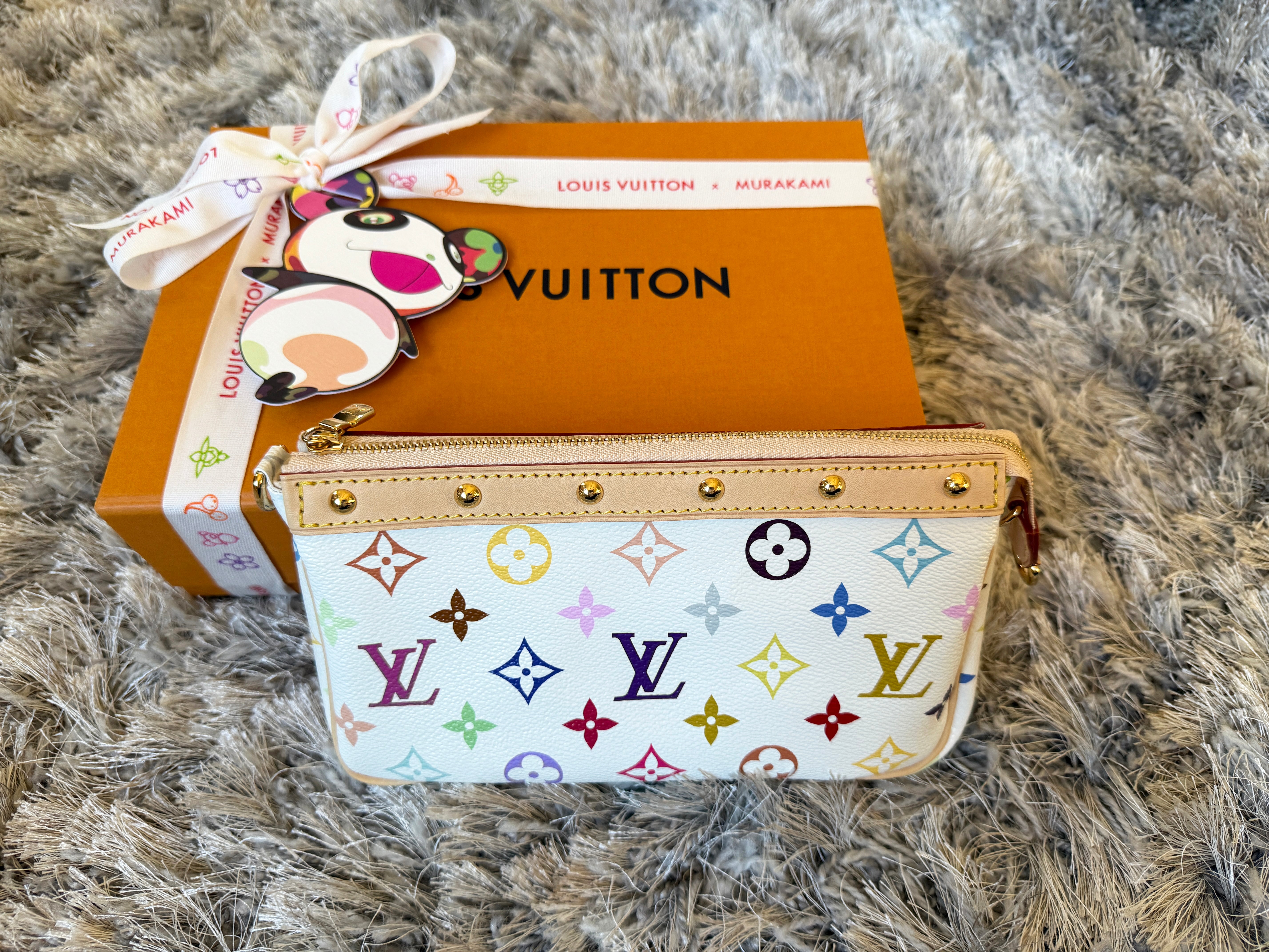 Louis Vuitton Pochette Accessoires
