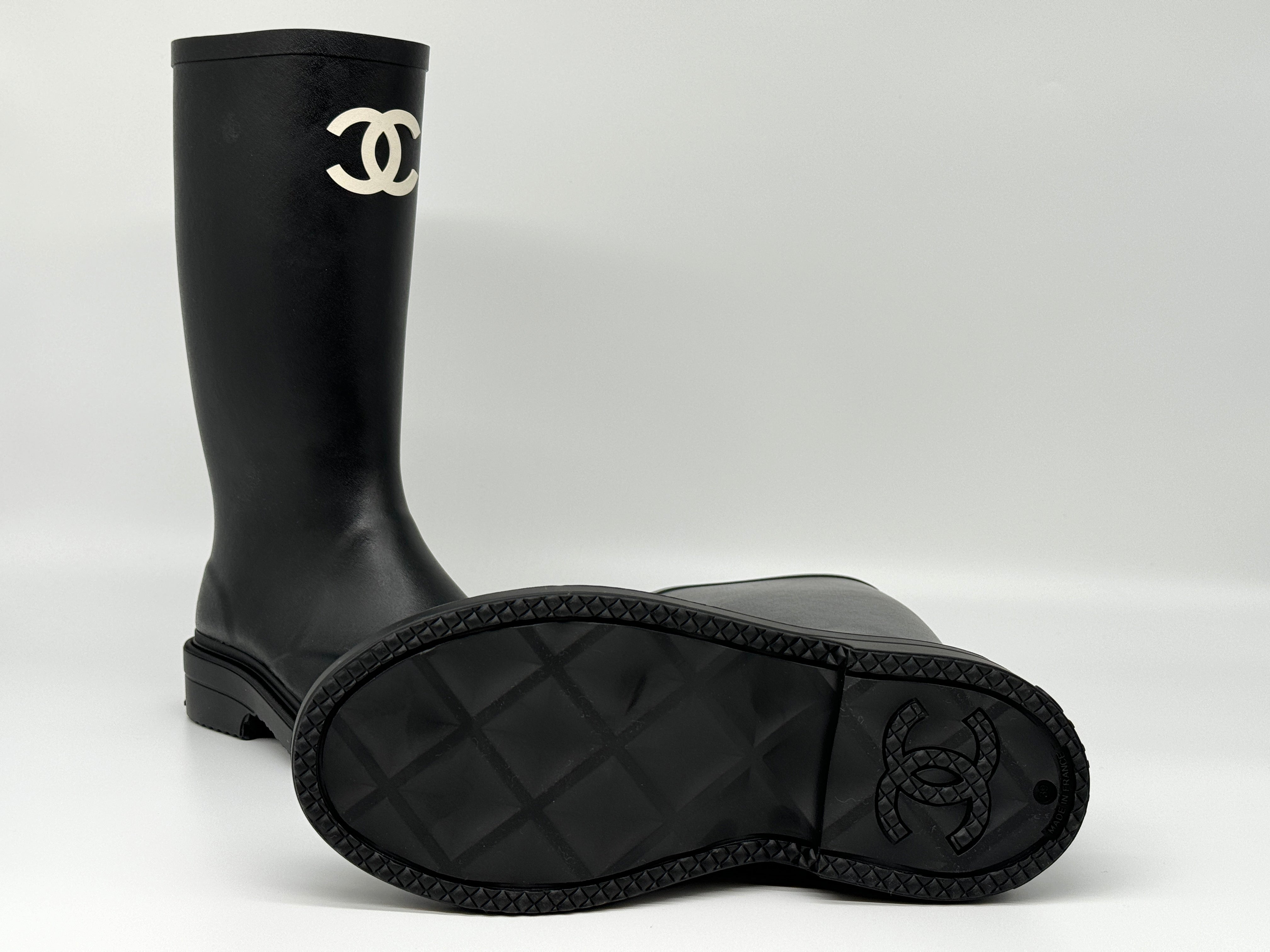 *HOT* Chanel Rubber Rain Boots