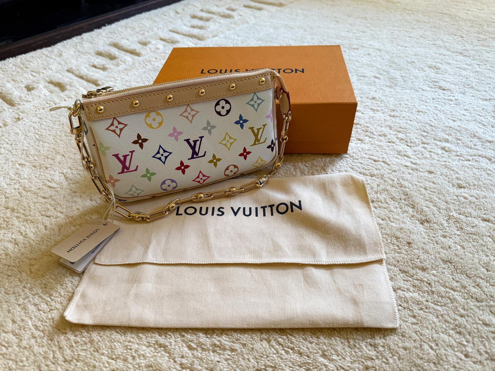 Louis Vuitton Pochette Accessoires