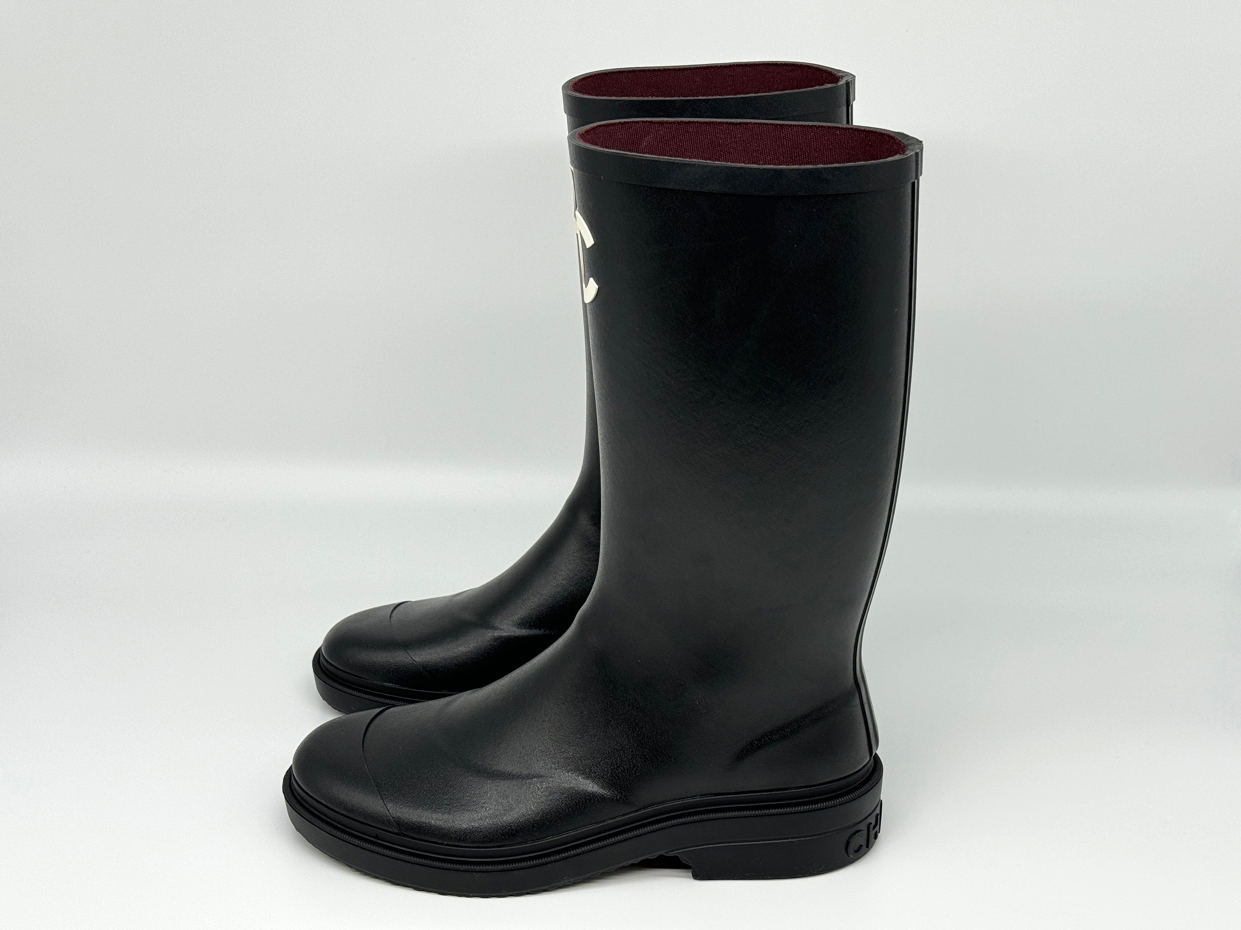 *HOT* Chanel Rubber Rain Boots