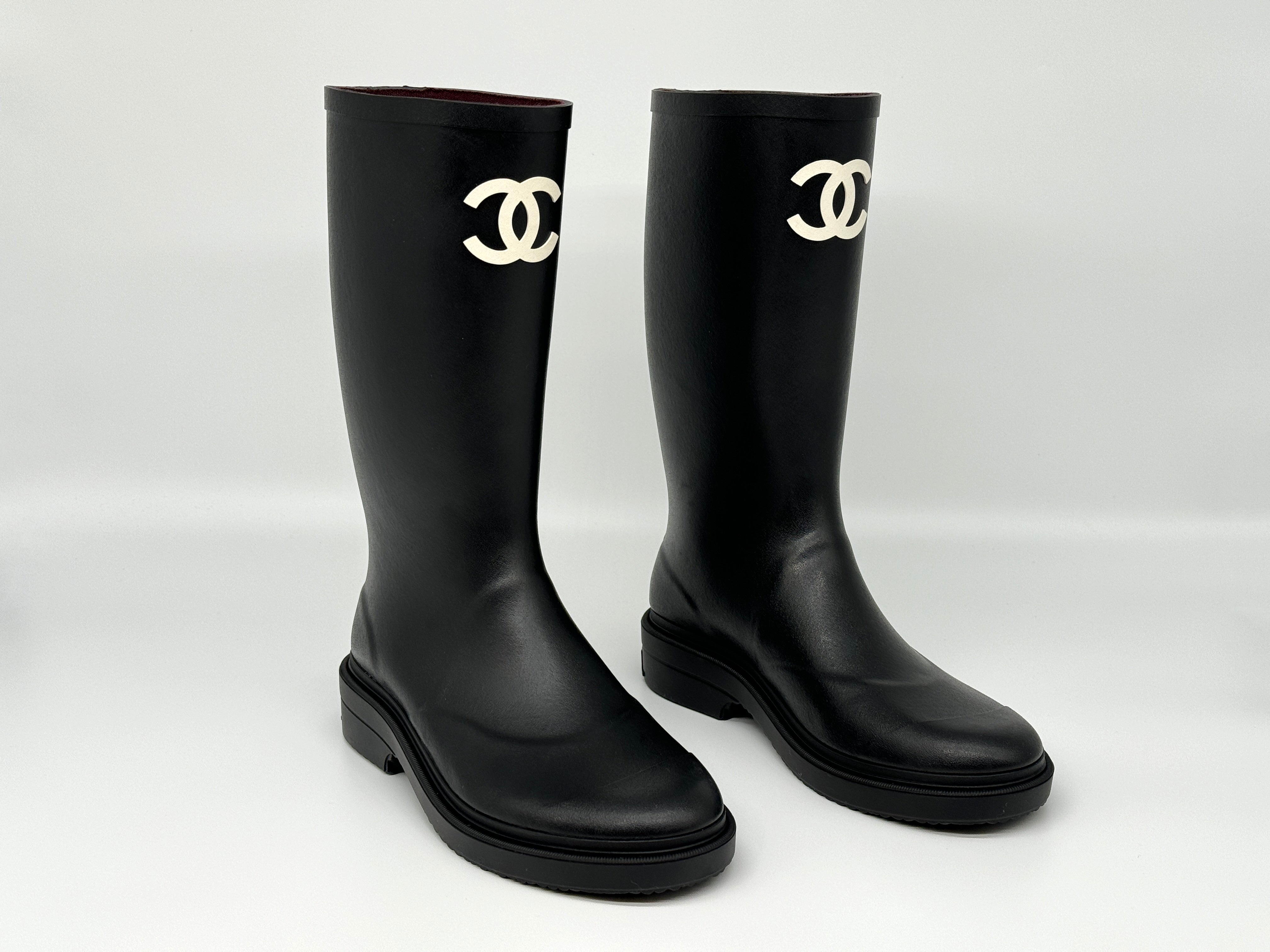 *HOT* Chanel Rubber Rain Boots