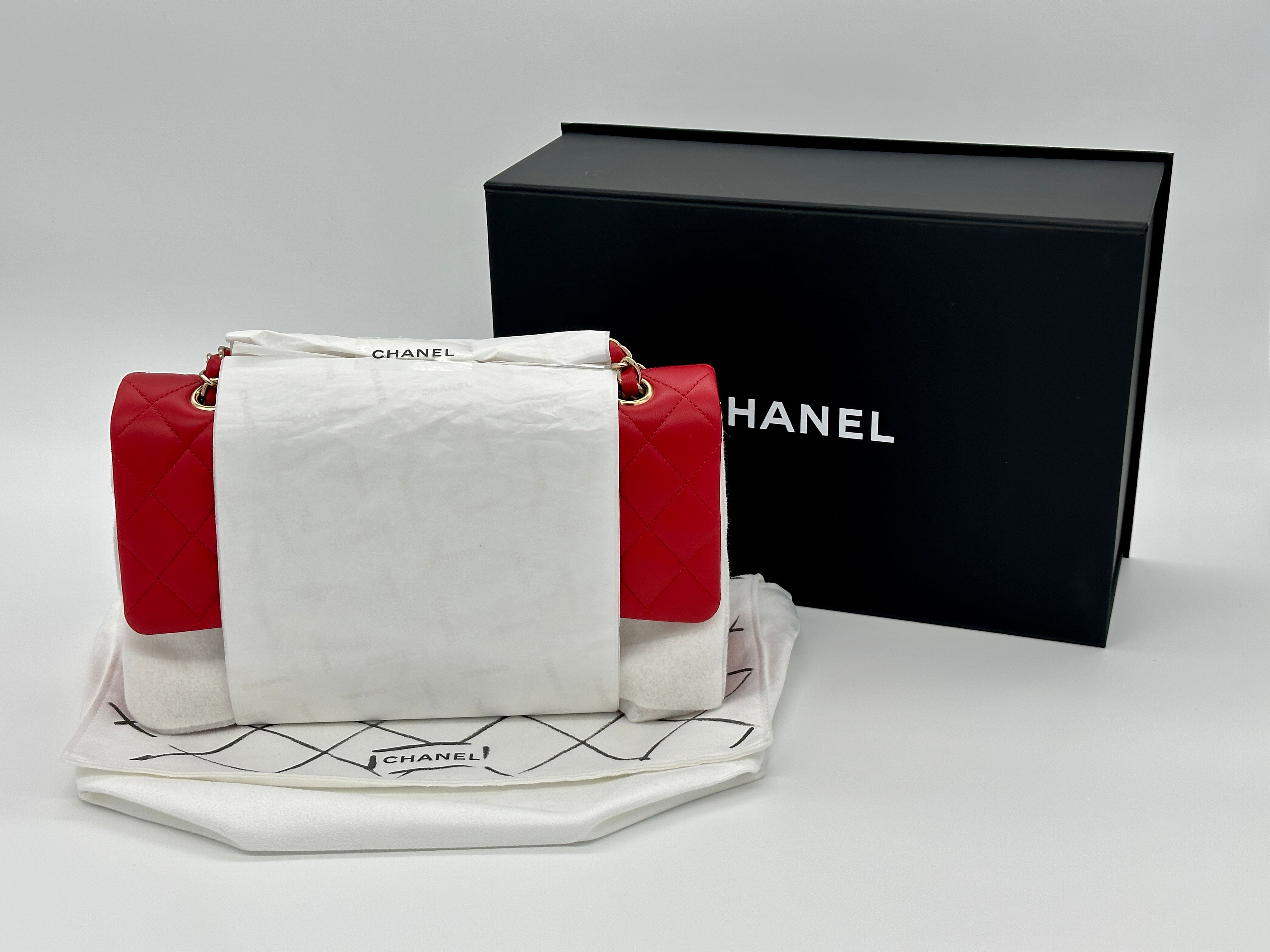 Bolso de mano clásico mediano con solapa Chanel