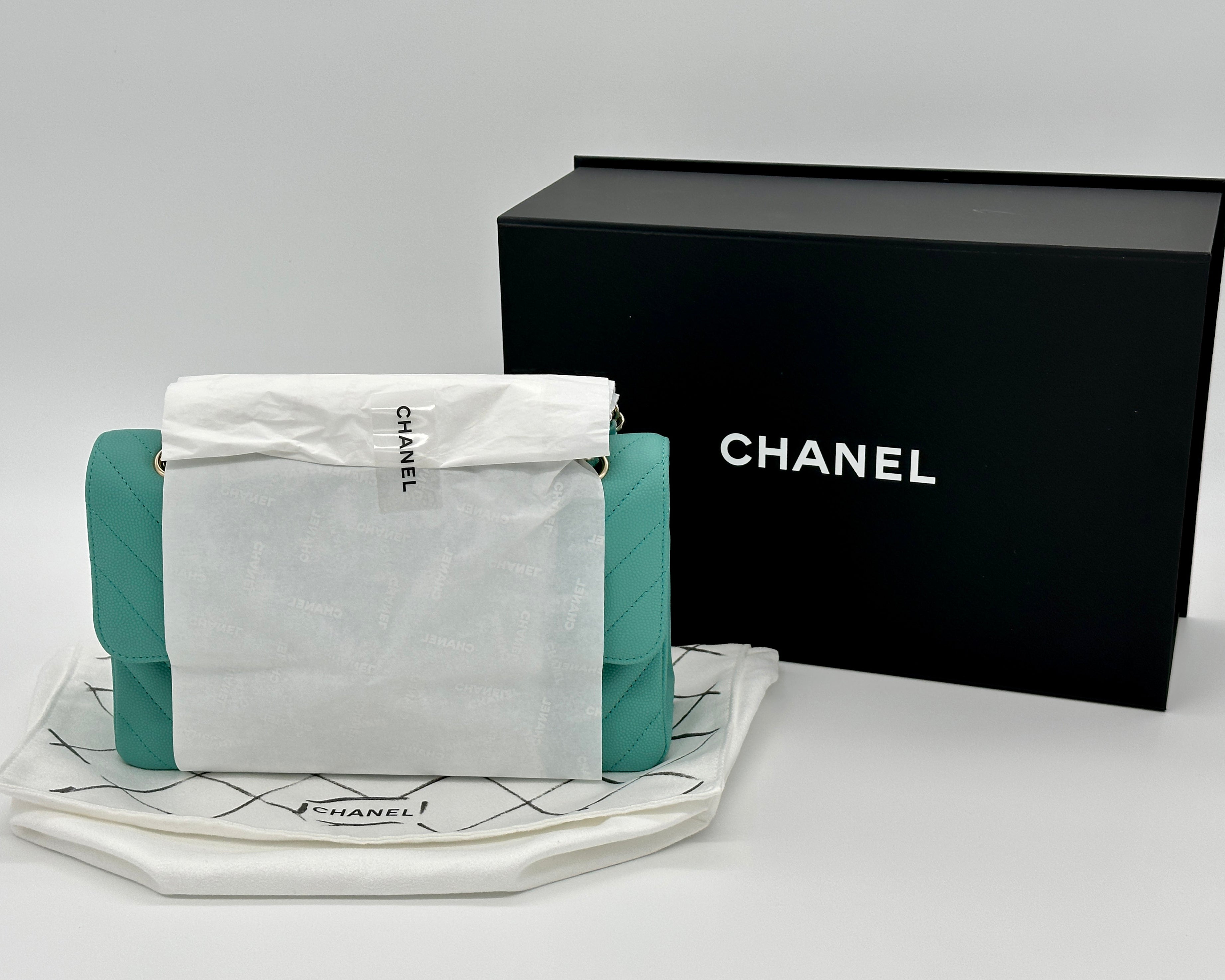 Bolso pequeño clásico con solapa Chanel