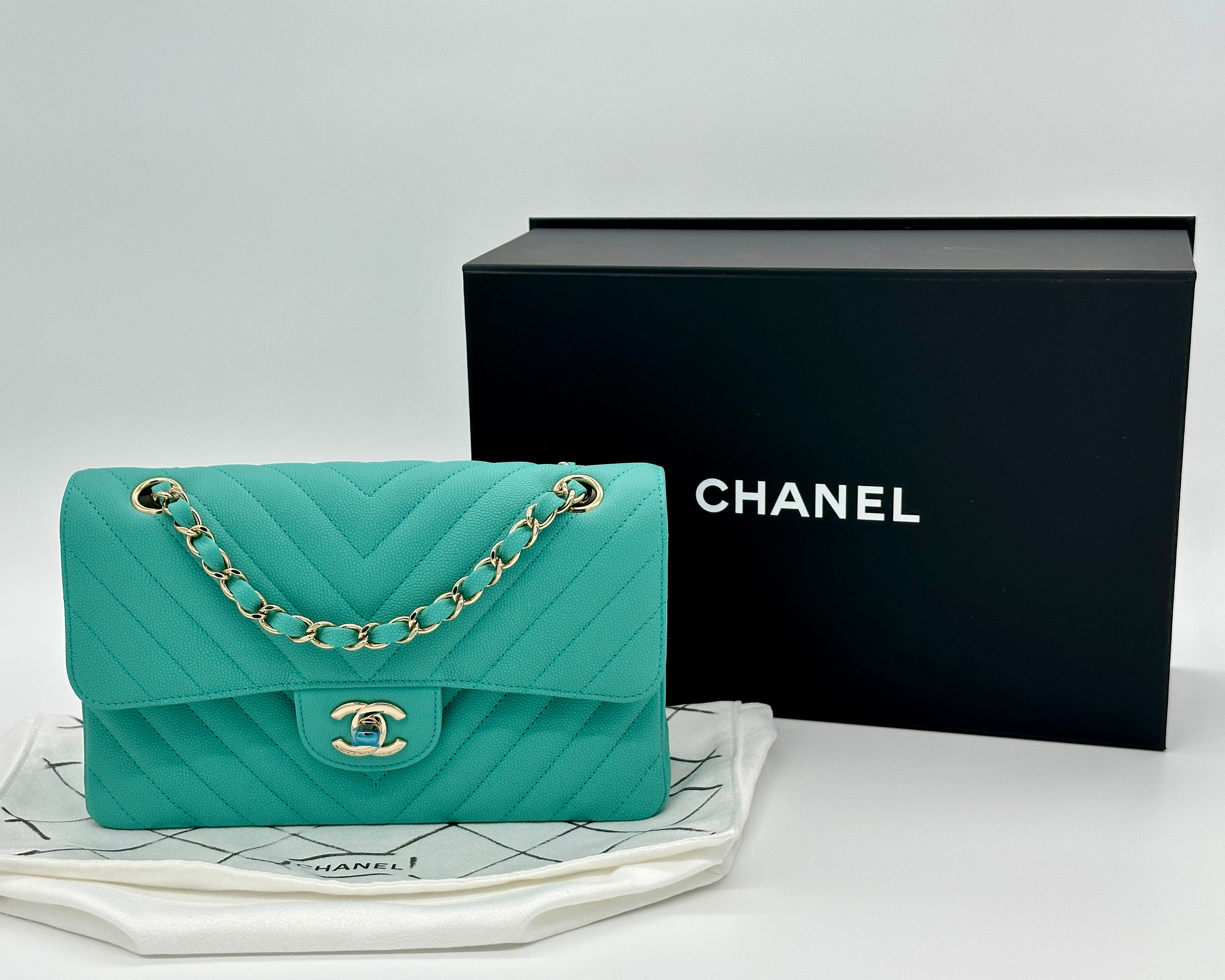 Bolso pequeño clásico con solapa Chanel