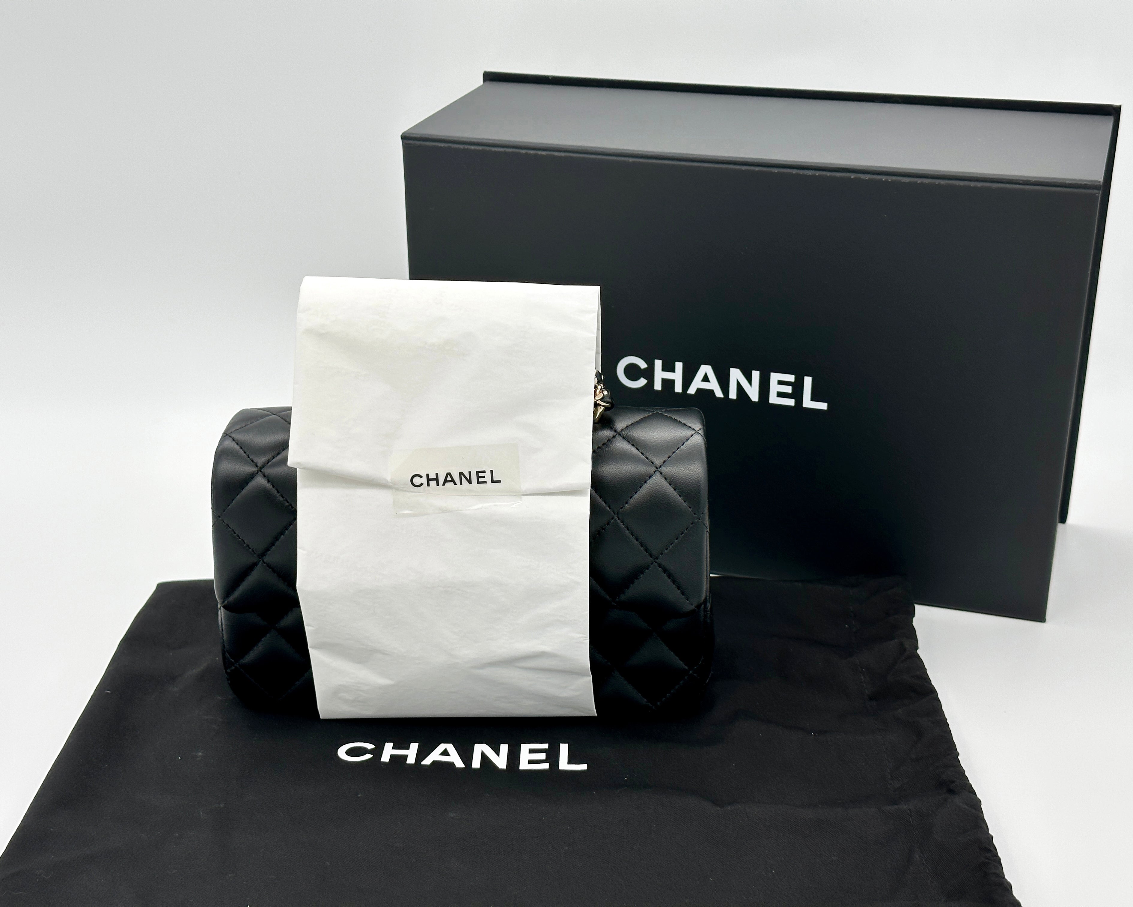 *RARO* Chanel Mini bolso con solapa y asa superior