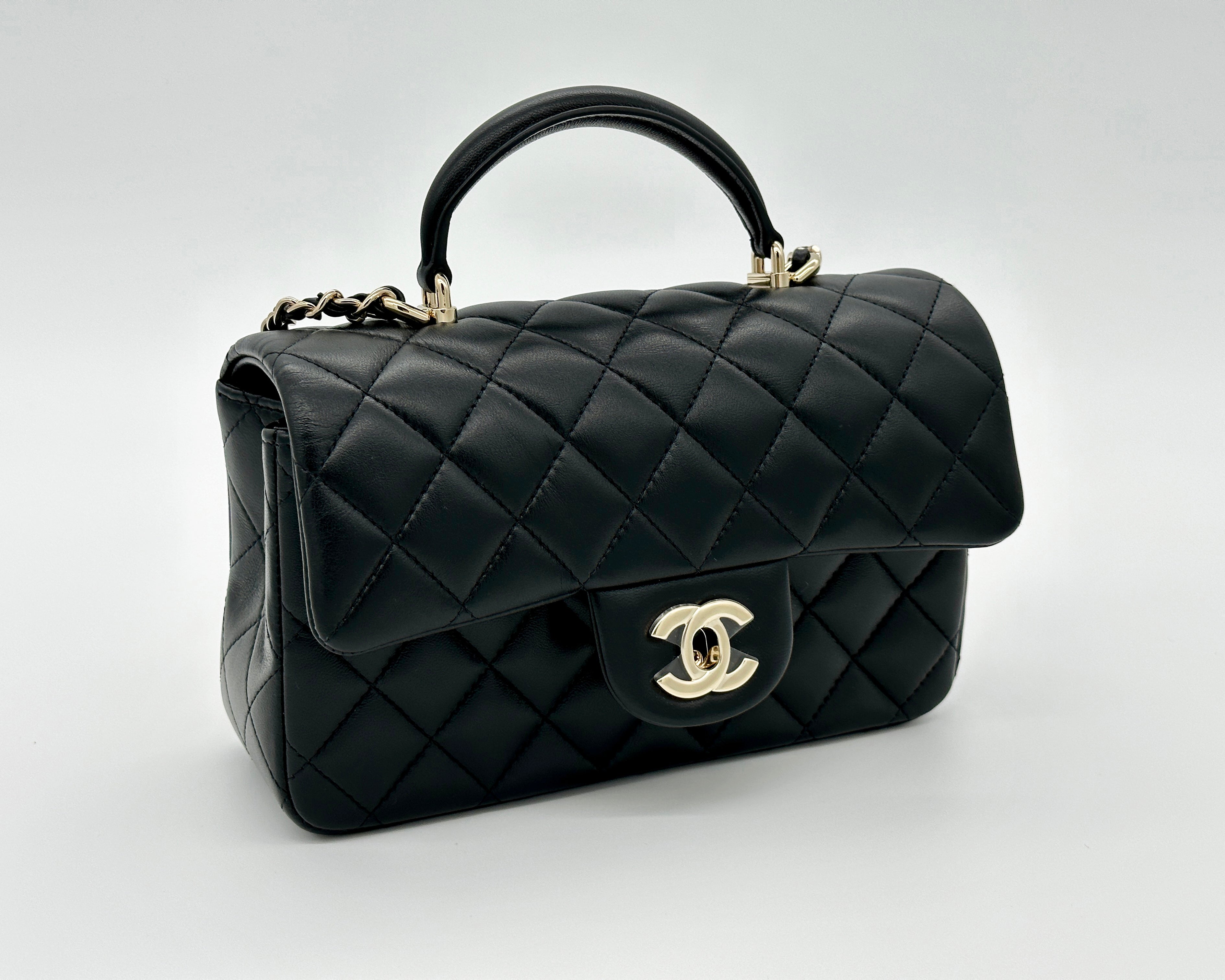 *RARO* Chanel Mini bolso con solapa y asa superior