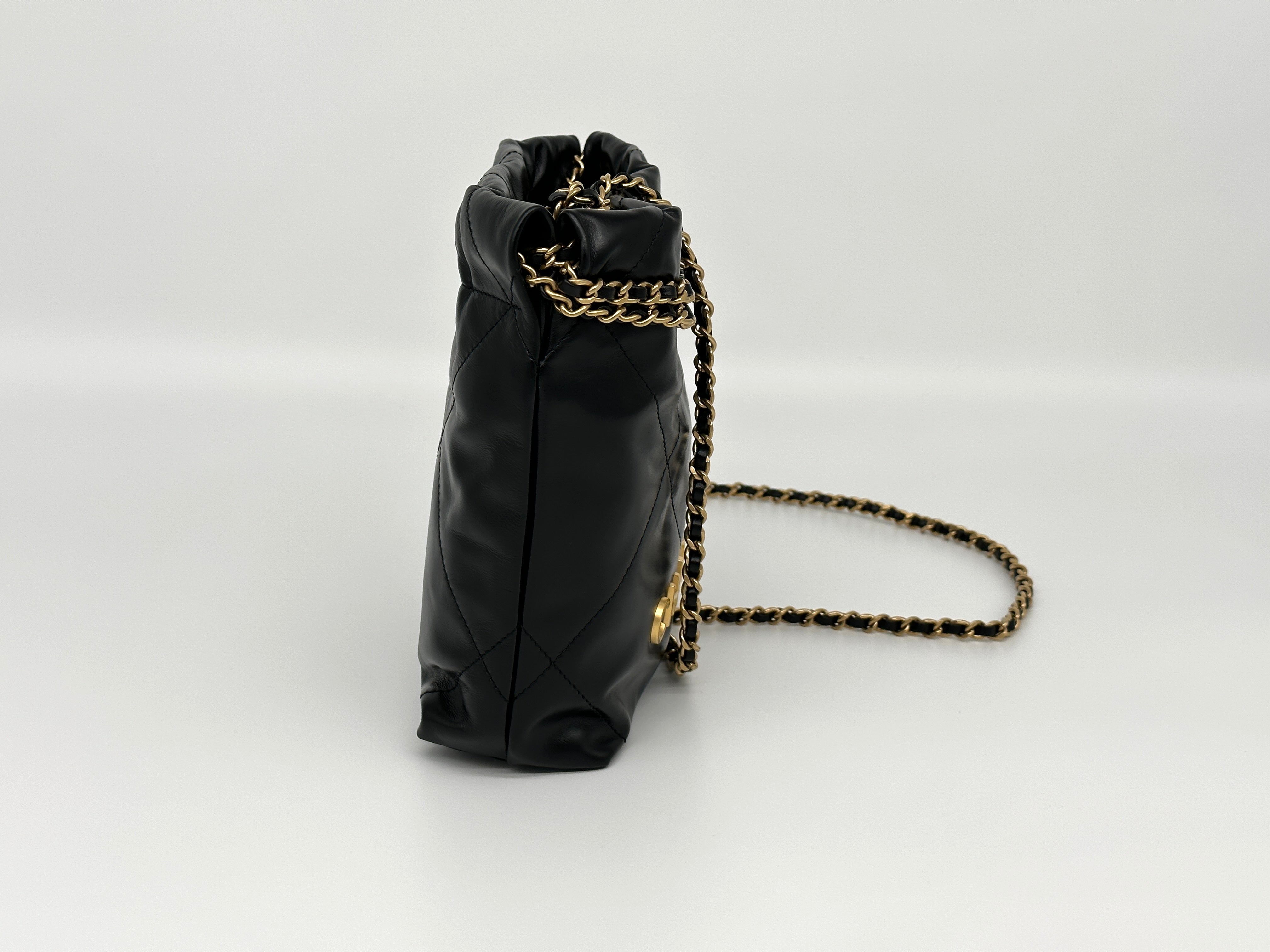 *CALIENTE* Mini bolso Chanel 22