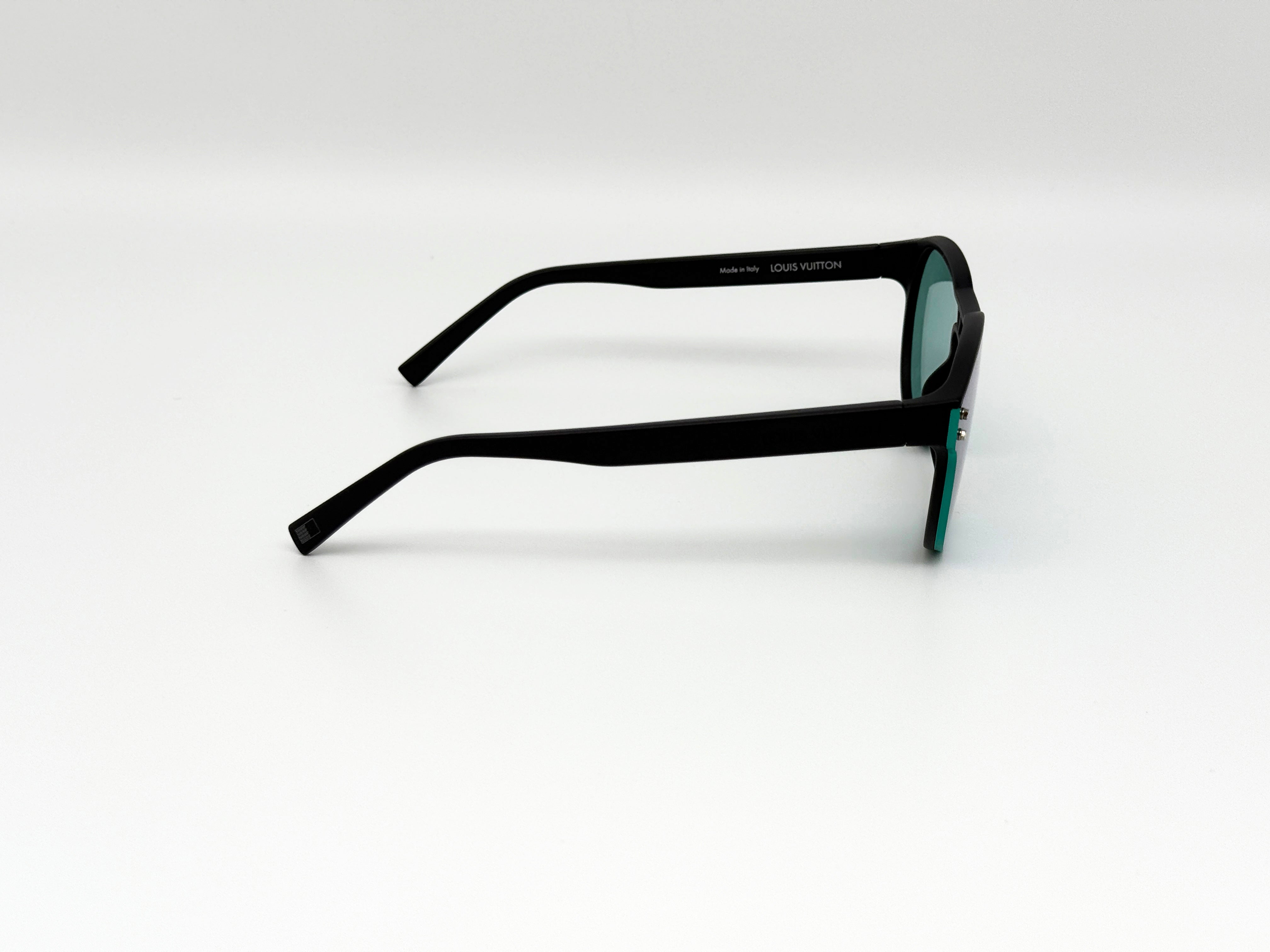 Louis Vuitton Waimea Round Sunglasses
