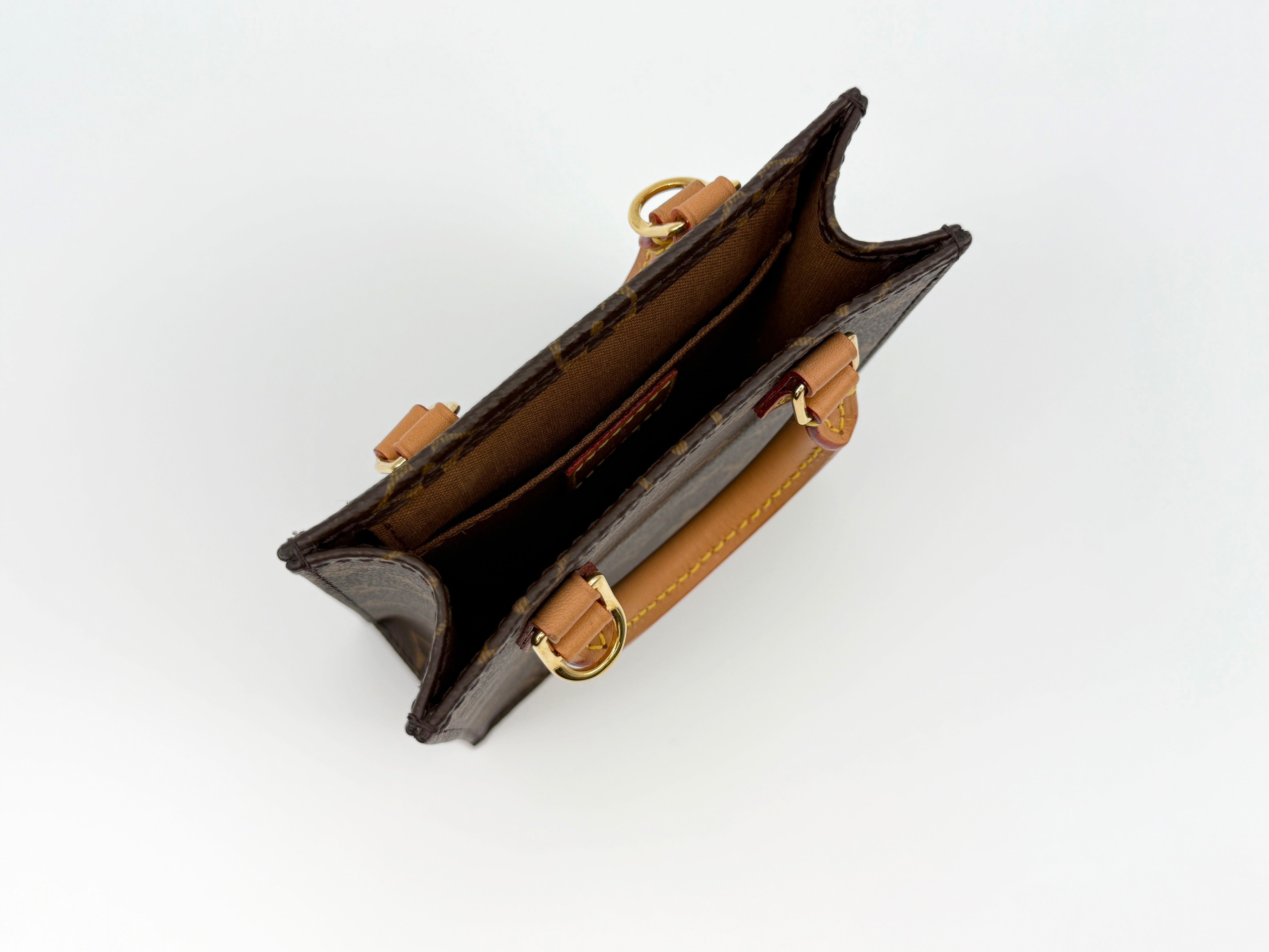 Louis Vuitton Petit Sac Plat