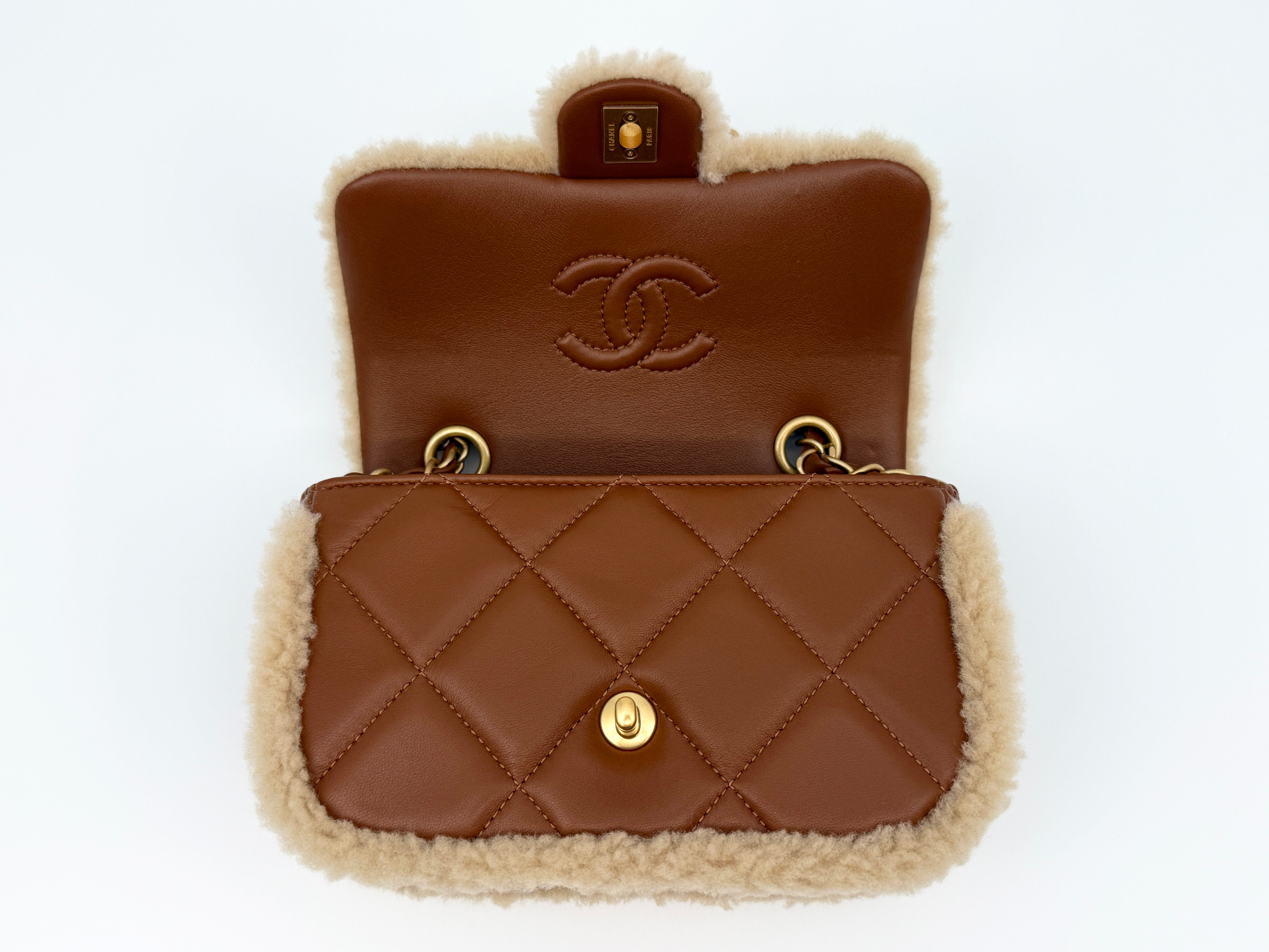 *HOT* Chanel Mini Flap Bag